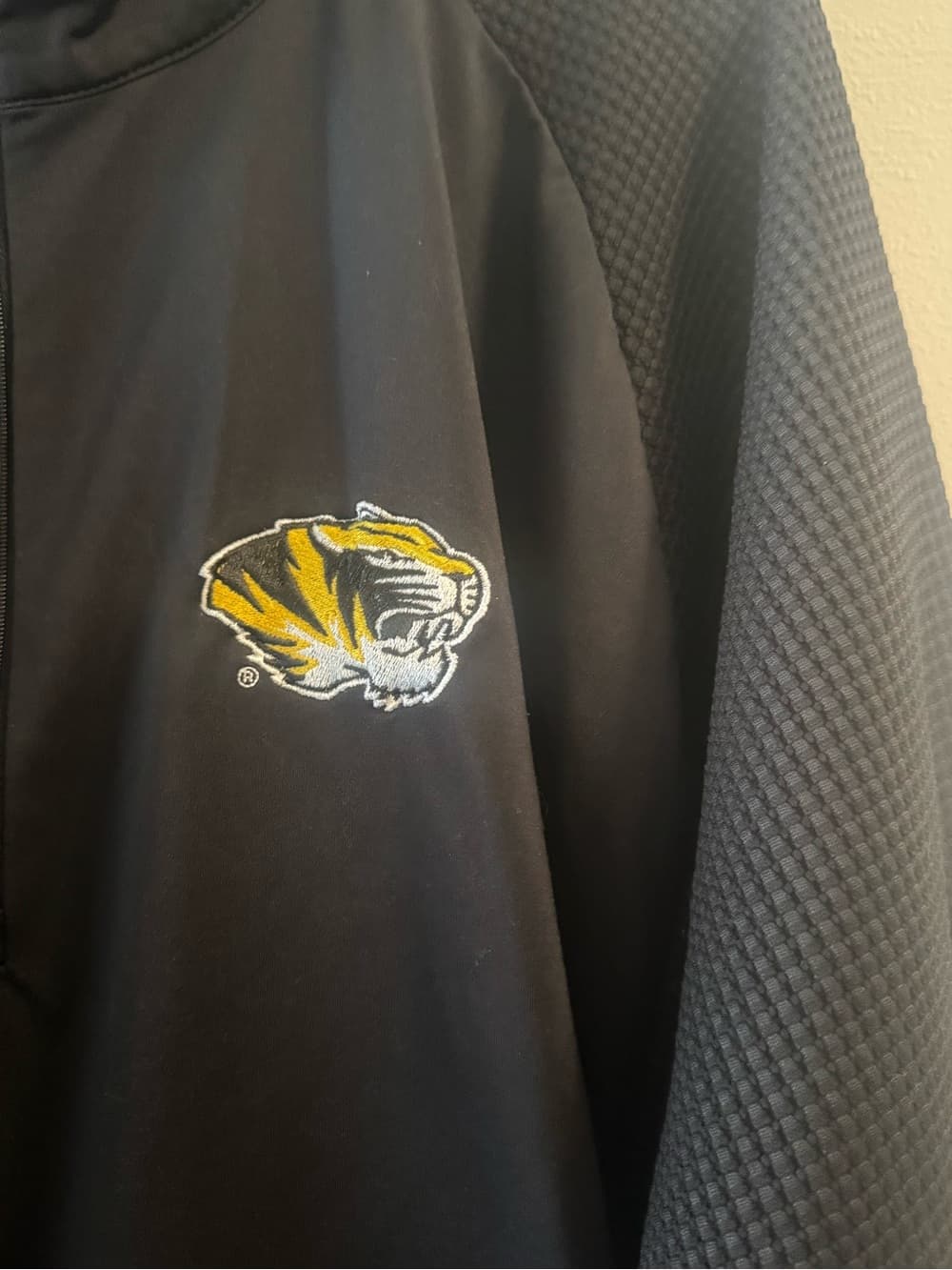 Mizzou Tigers Quarter Zip Pullover 3XL Black Athletic Top - Thumbnail 3