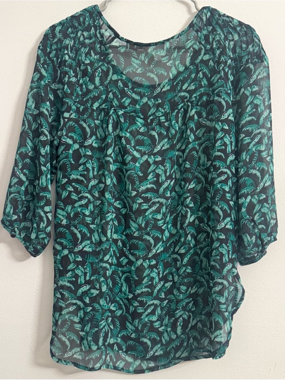 LC Lauren Conrad Teal Black Leaf Print Flutter Sleeve Blouse M Chiffon Flowy - Thumbnail 2