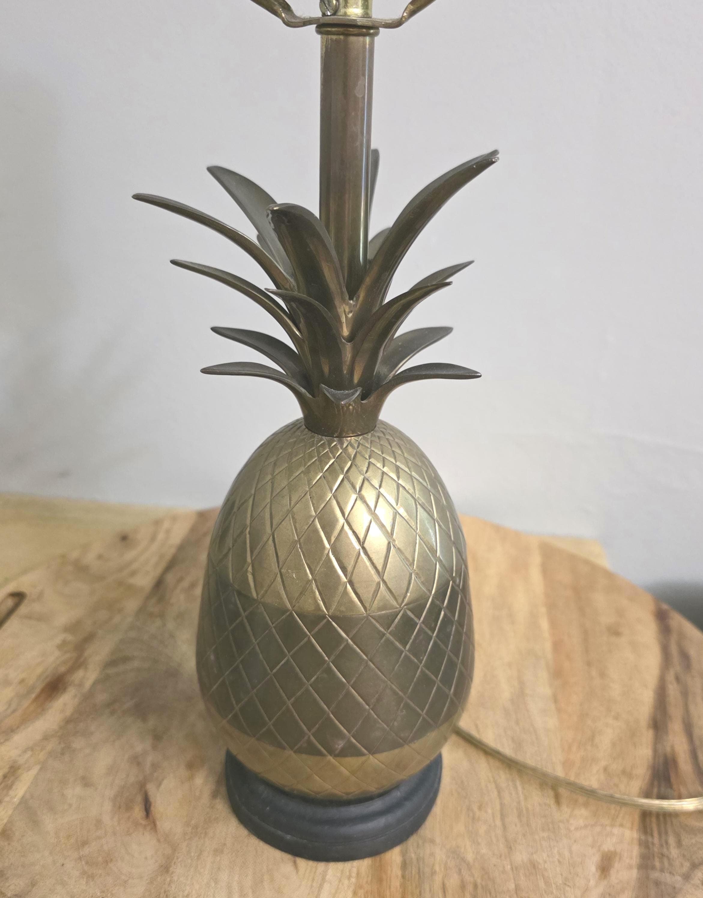 Vintage Brass Pineapple Table Lamp - Thumbnail 2