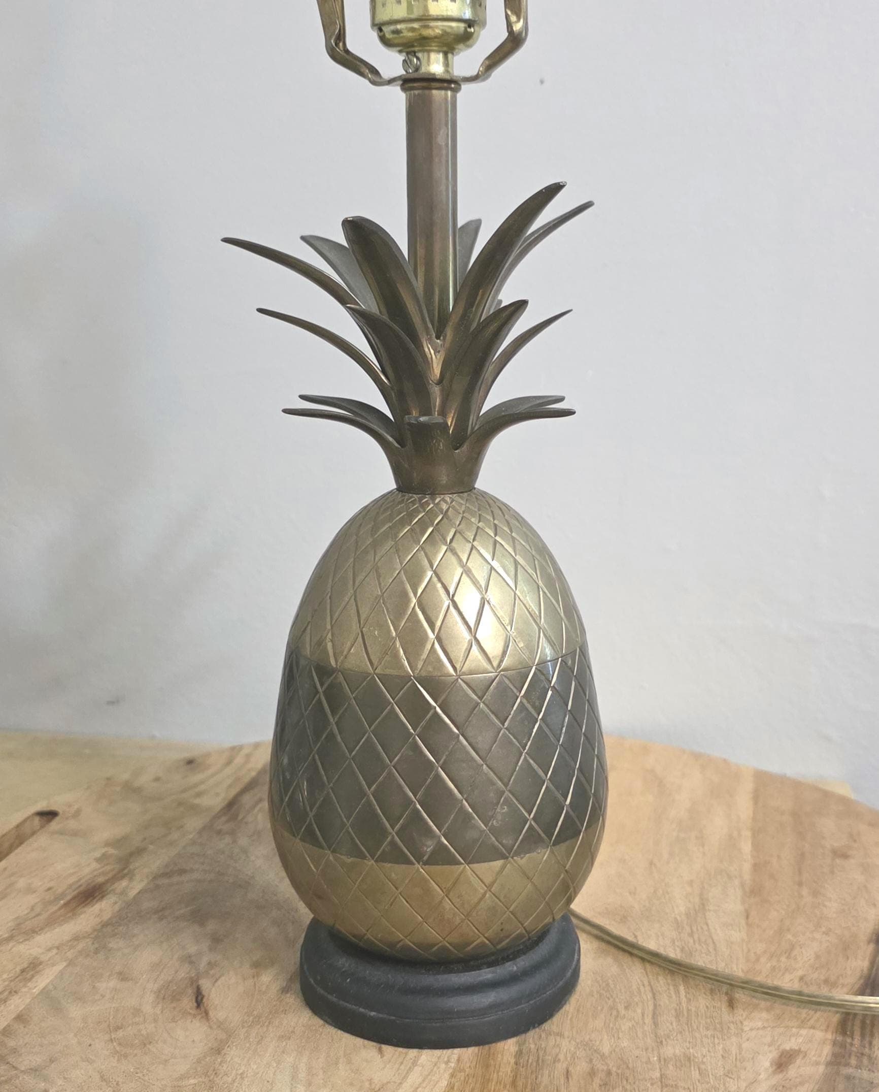 Vintage Brass Pineapple Table Lamp