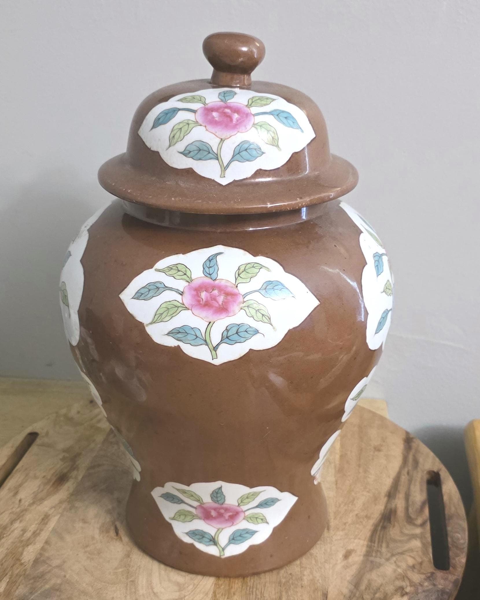 Vintage Capucine and Famille Rose Chinese Export Ginger Jar - Thumbnail 6