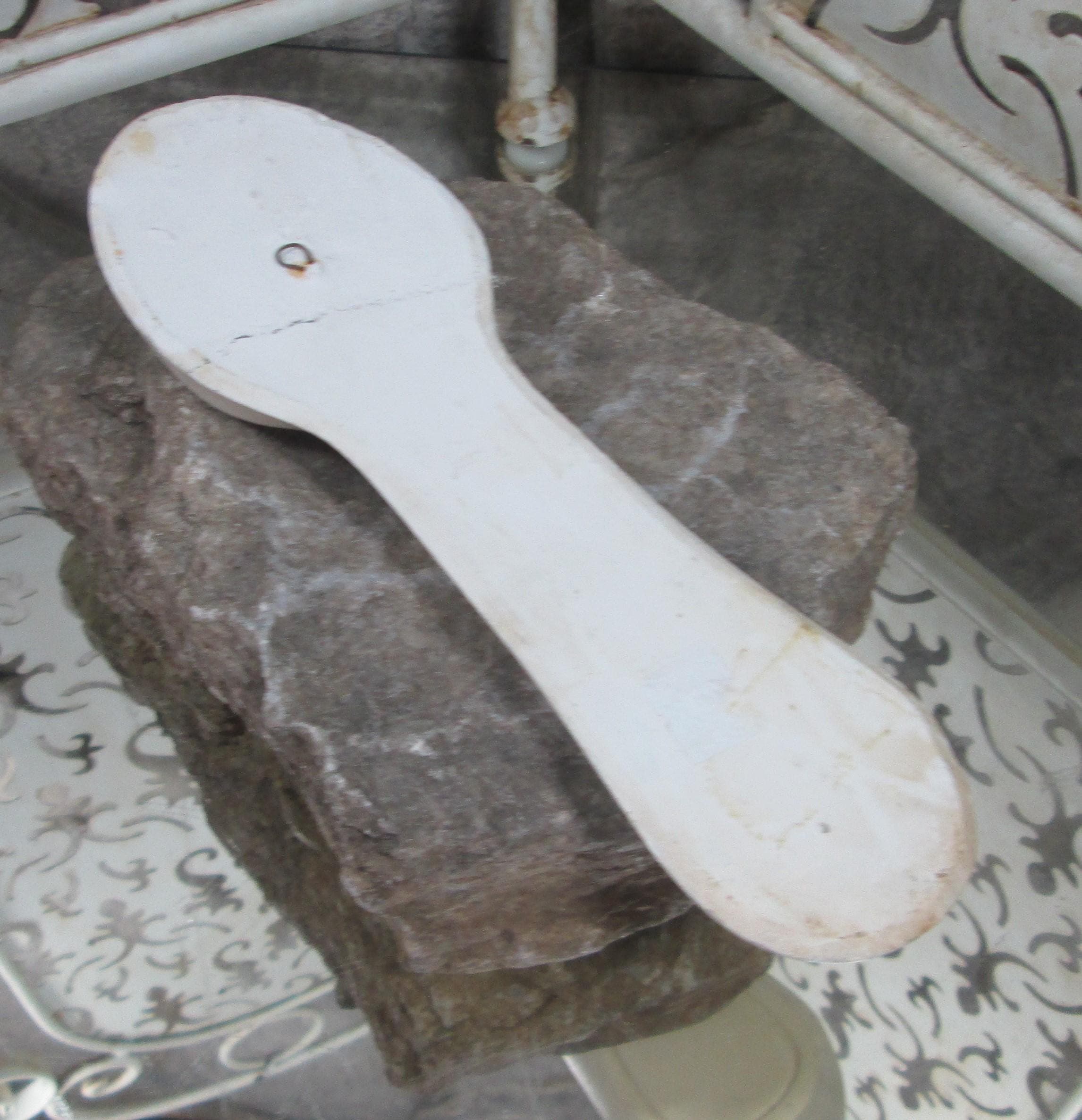 Vintage Chalkware Spoon for Hanging or Spoon Rest - Thumbnail 2