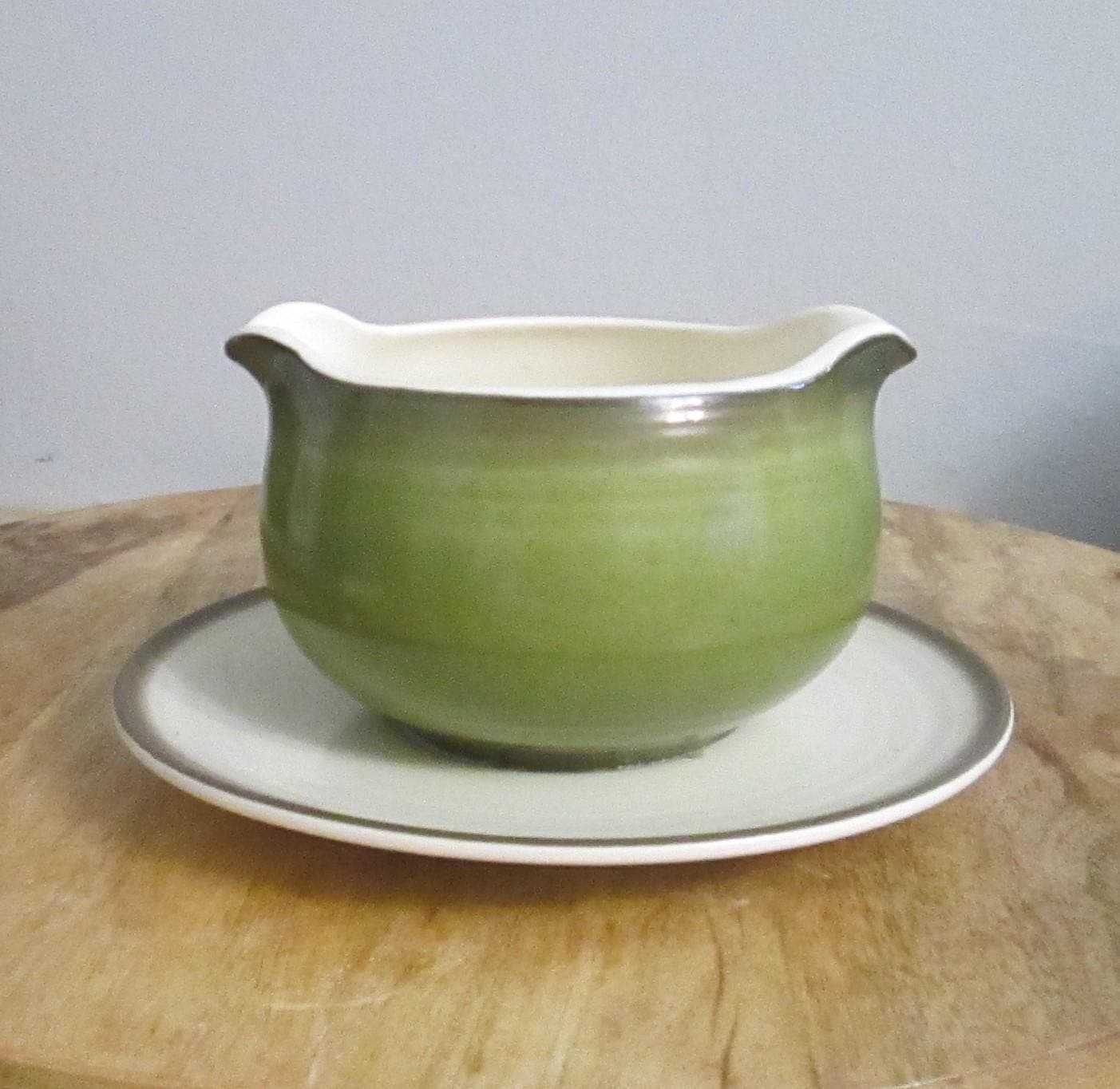 Vintage Metlox Poppytrail Green Sauce or Gravy Boat
