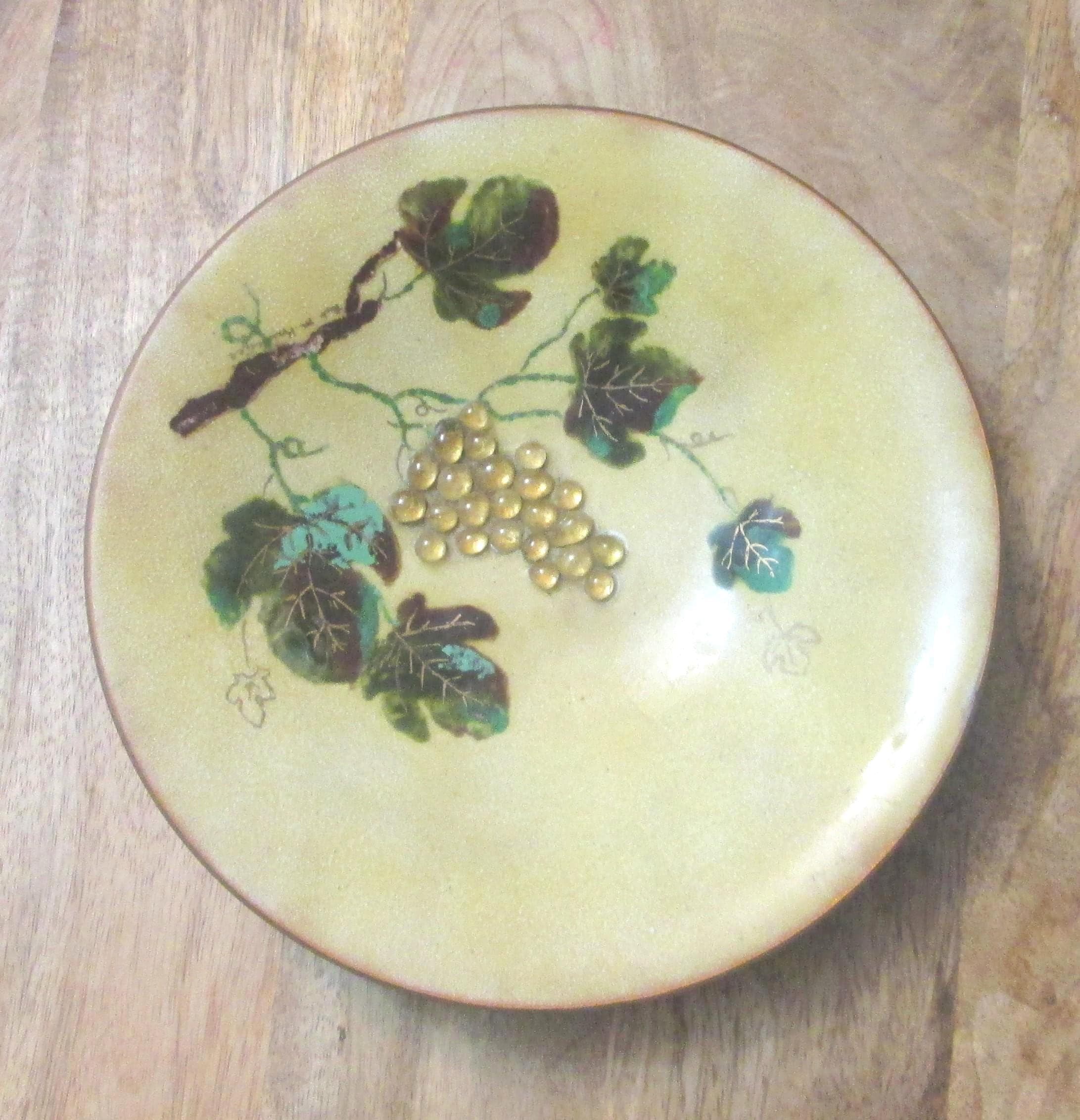 Vintage Mid Century Grape Design Enamel Dish