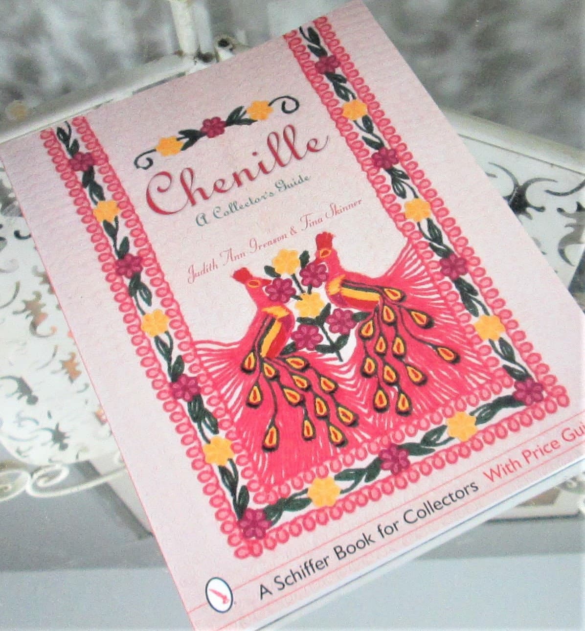 Chenille A Collector's Guide, 2002 Reference Book