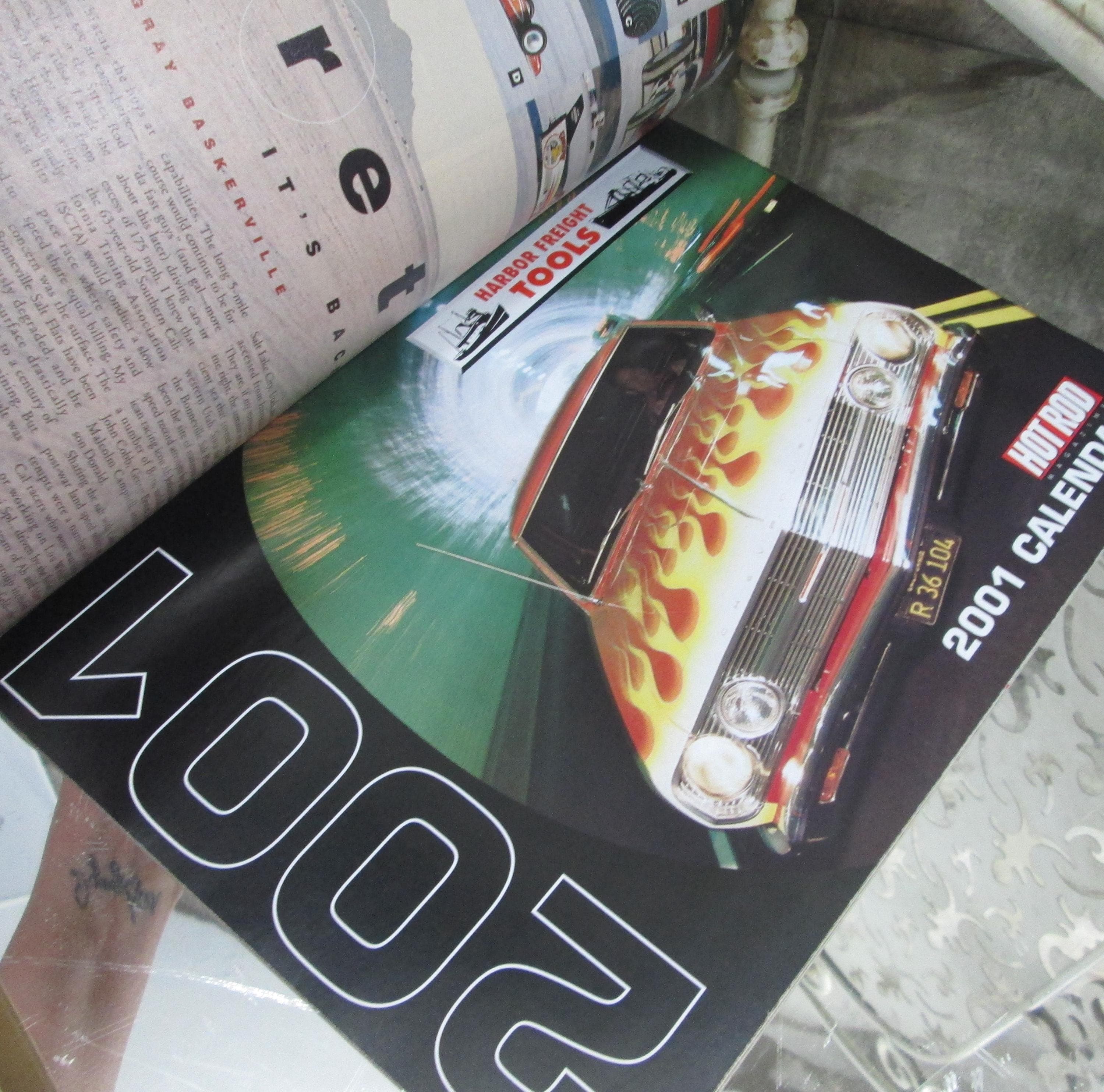 Vintage Hot Rod Magazine, December 2000 - Thumbnail 3