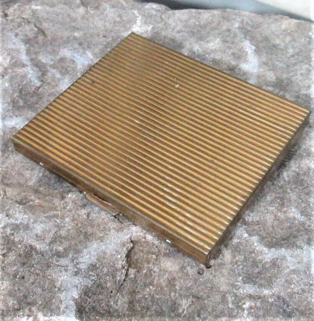 Vintage Alexandra de Markoff Gold Tone Compact