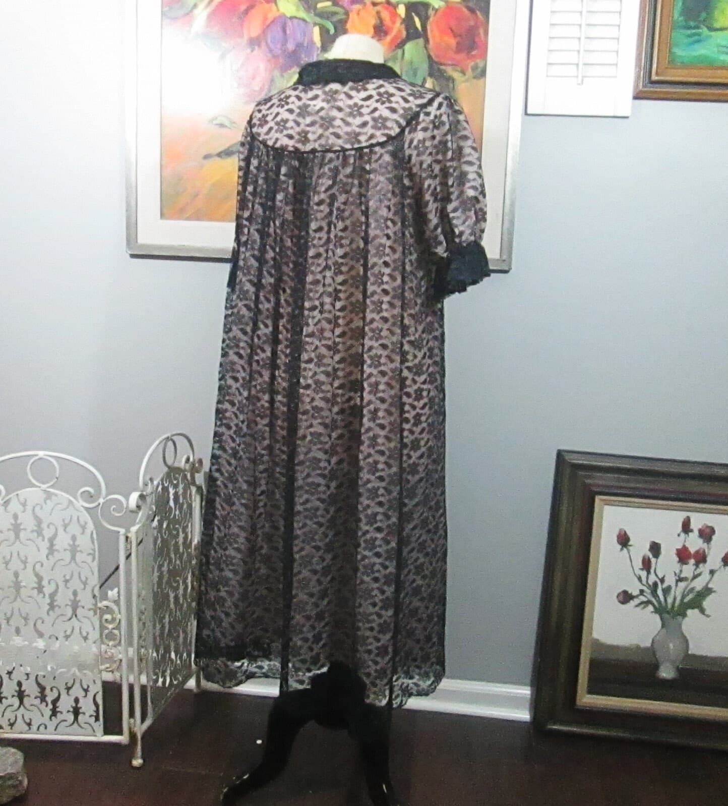 Vintage Black Lace & Pink Negligee Robe - Thumbnail 2