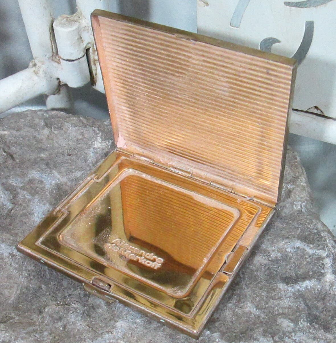 Vintage Alexandra de Markoff Gold Tone Compact - Thumbnail 2