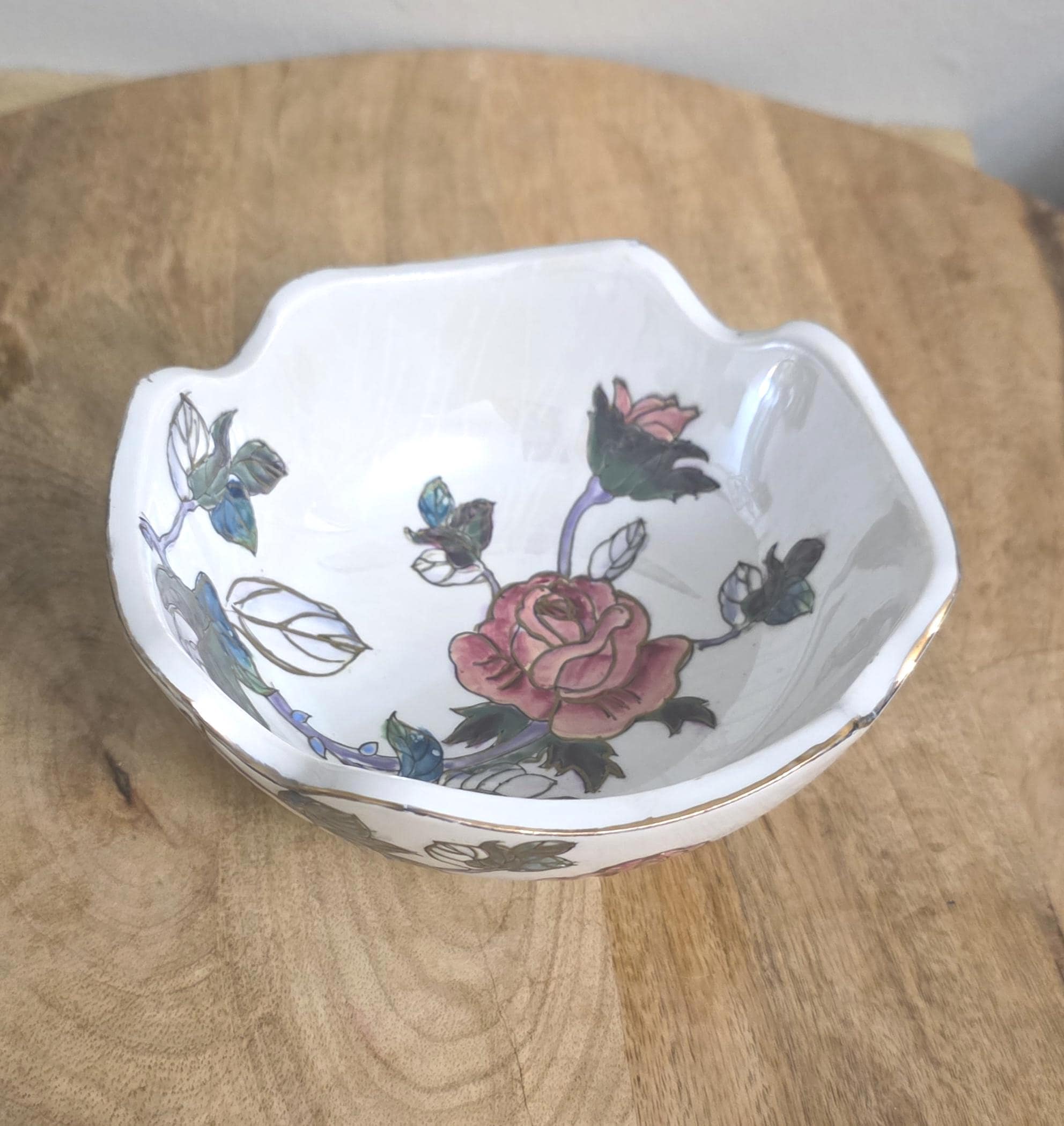 Vintage Chinese Macau Pretty Floral Rose Bowl - Thumbnail 2