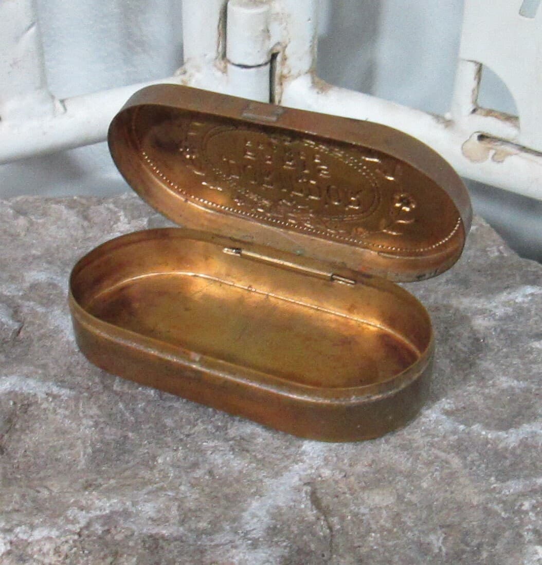Antique Dorind'or Paris France Double Rouge Compact, 1921 - Thumbnail 3