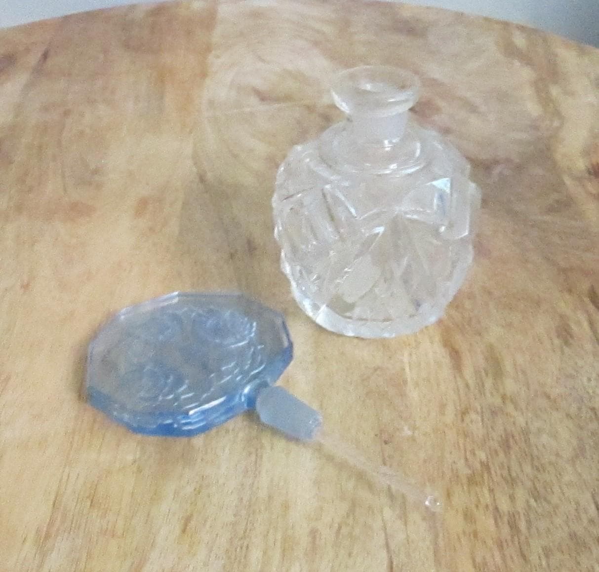Vintage Morlee Cut Crystal Perfume Bottle with Dauber - Thumbnail 3