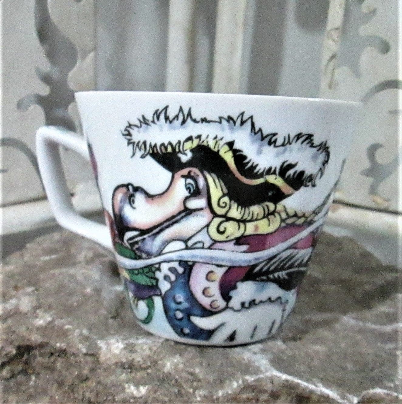 Paul Cardew Alice in Wonderland's Cafe Pattern Tea Cup - Thumbnail 2
