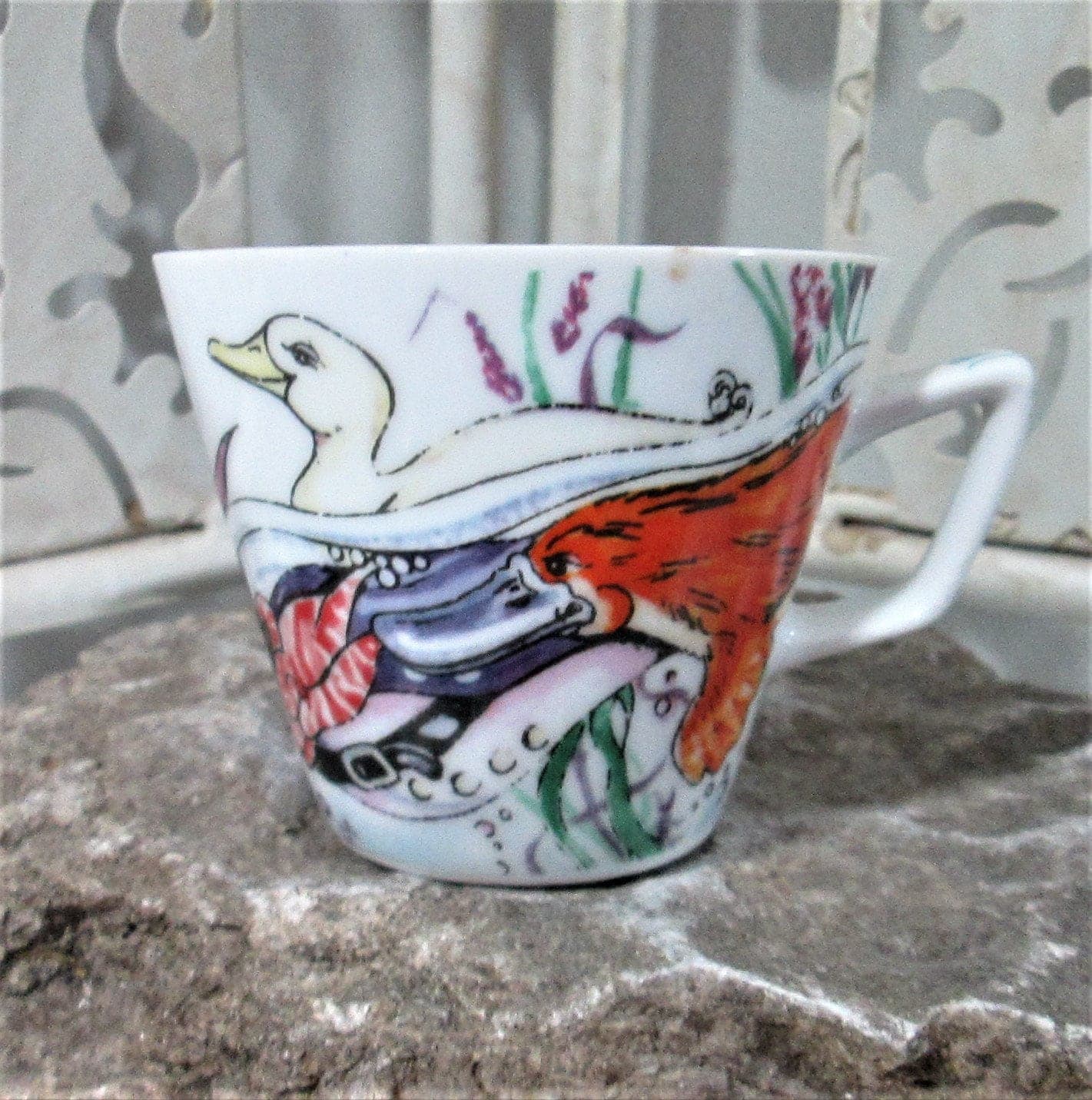 Paul Cardew Alice in Wonderland's Cafe Pattern Tea Cup
