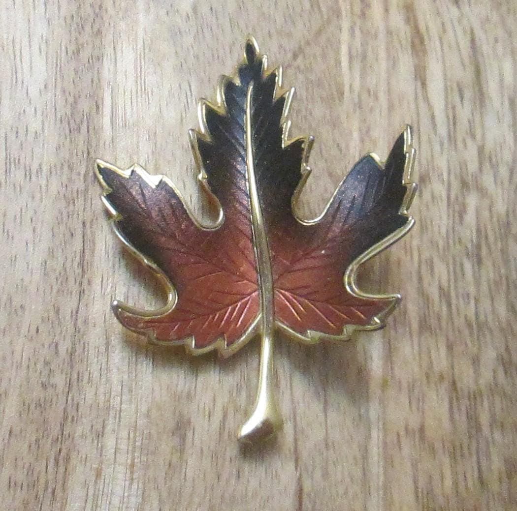 Vintage Maple Leaf Brooch
