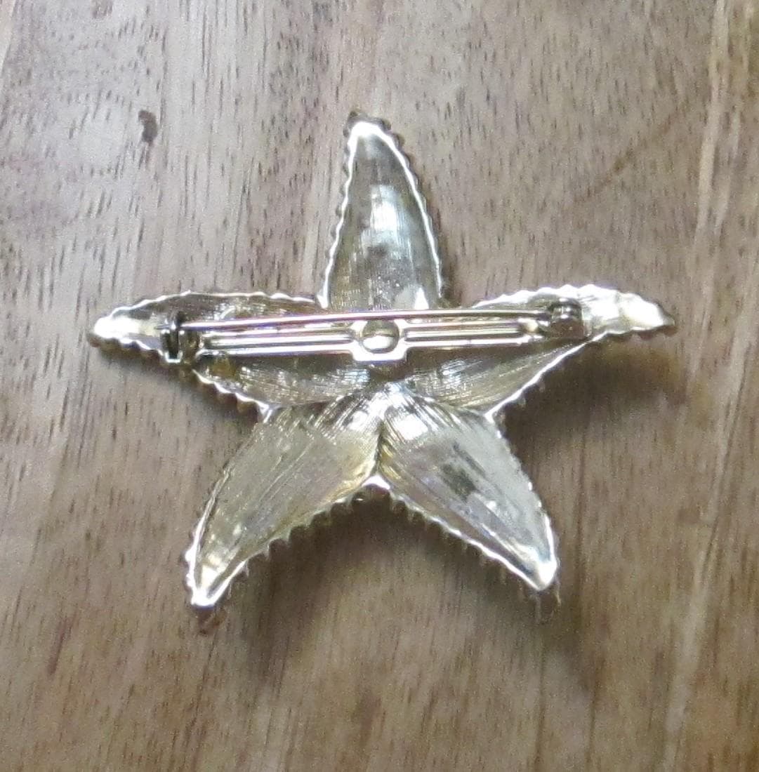 Vintage Gold Tone Starfish Brooch - Thumbnail 2