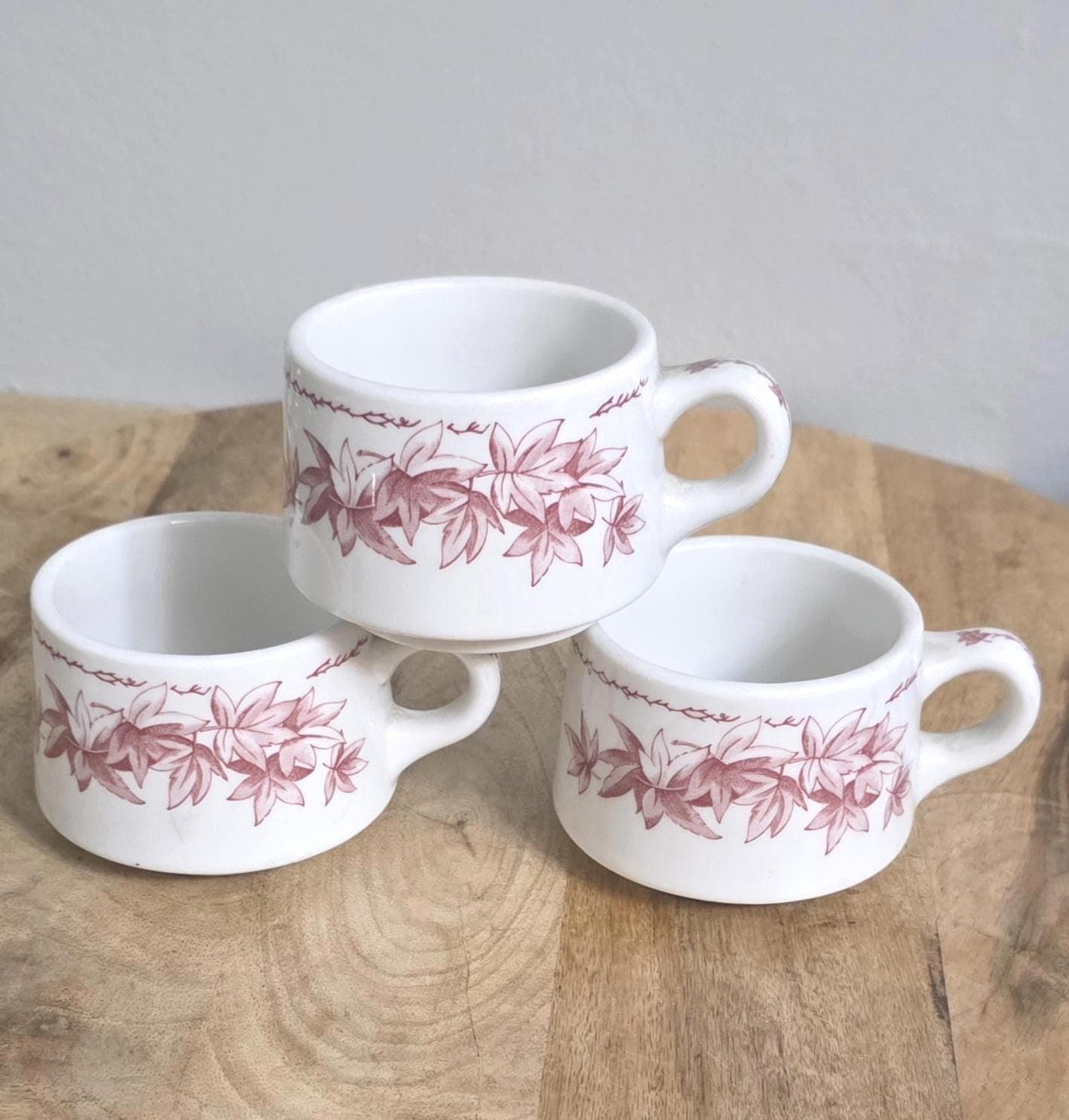 Vintage Restaurant Ware Red Leaf Coffee Cups - Thumbnail 2
