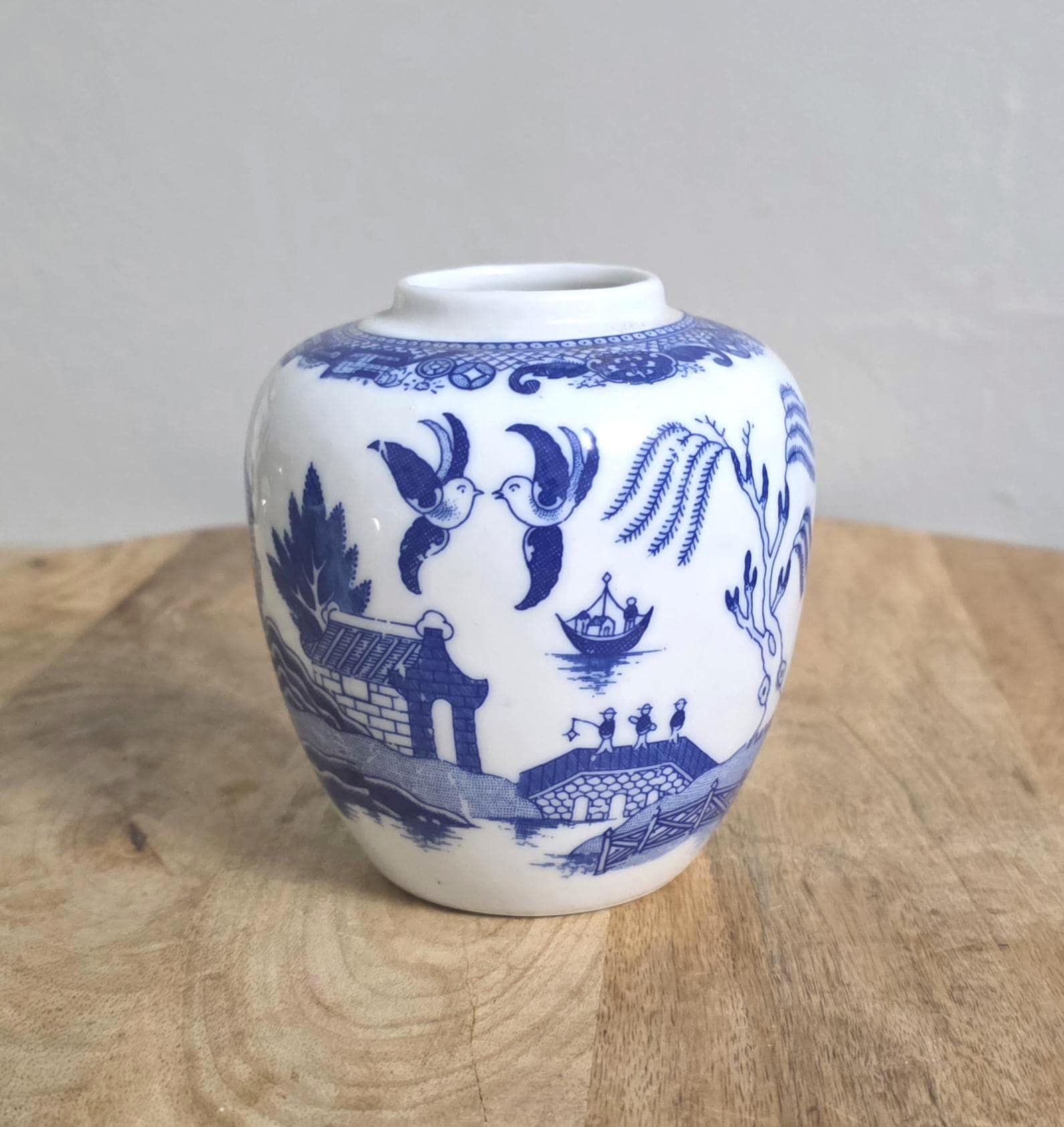 Vintage Blue Willow Ginger Jar