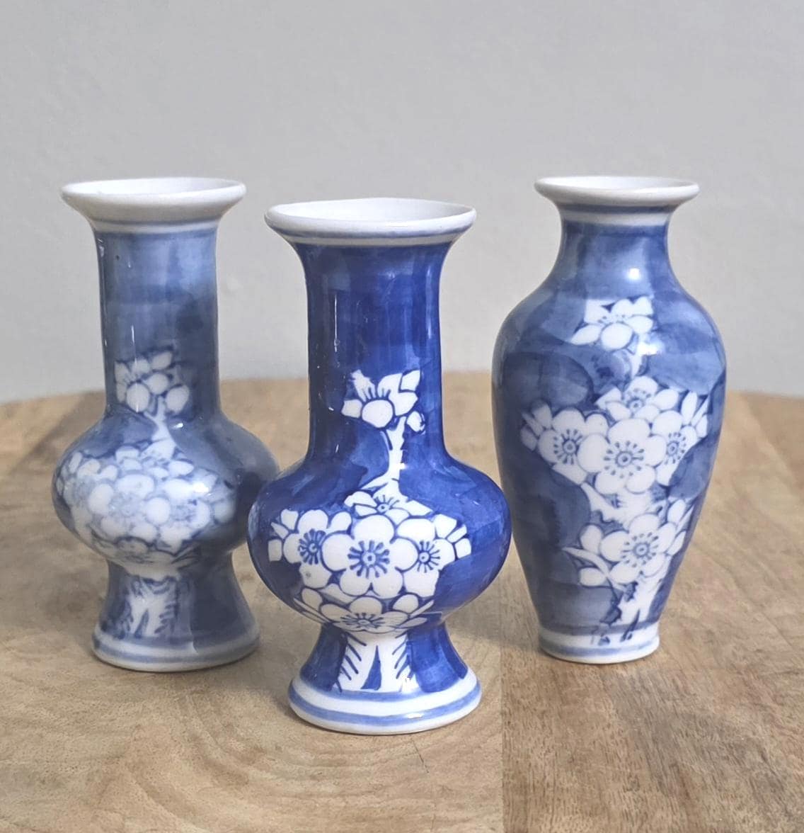 Vintage Chinese Blue and White Mini Vases