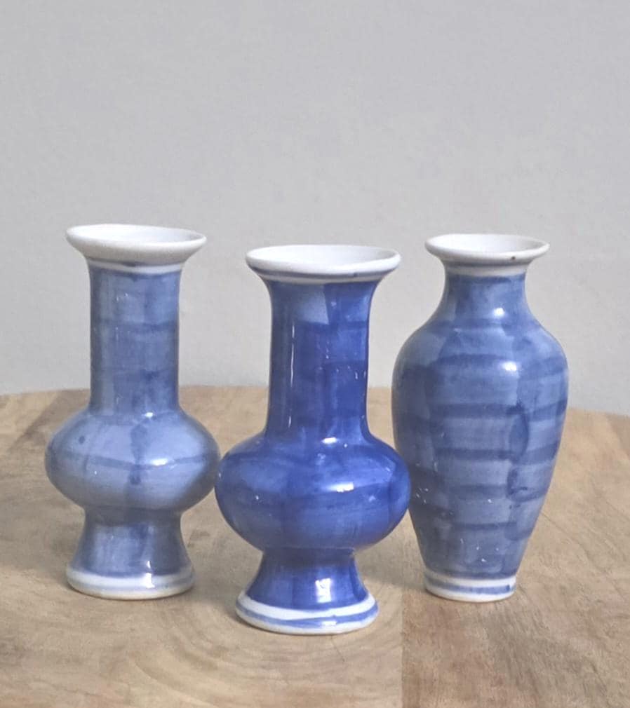 Vintage Chinese Blue and White Mini Vases - Thumbnail 3