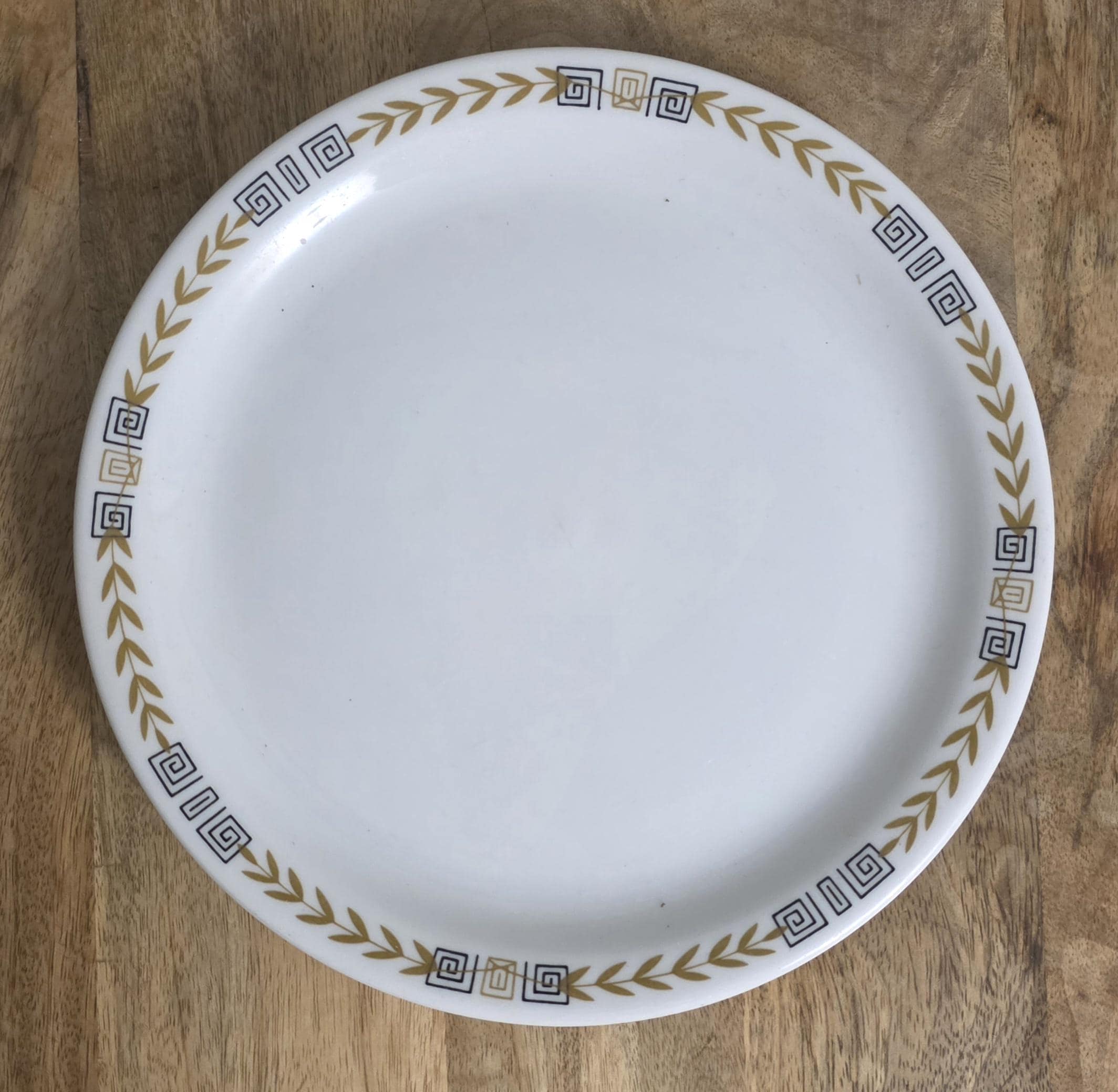 Vintage Tiki Pattern Restaurant Plates - Thumbnail 3