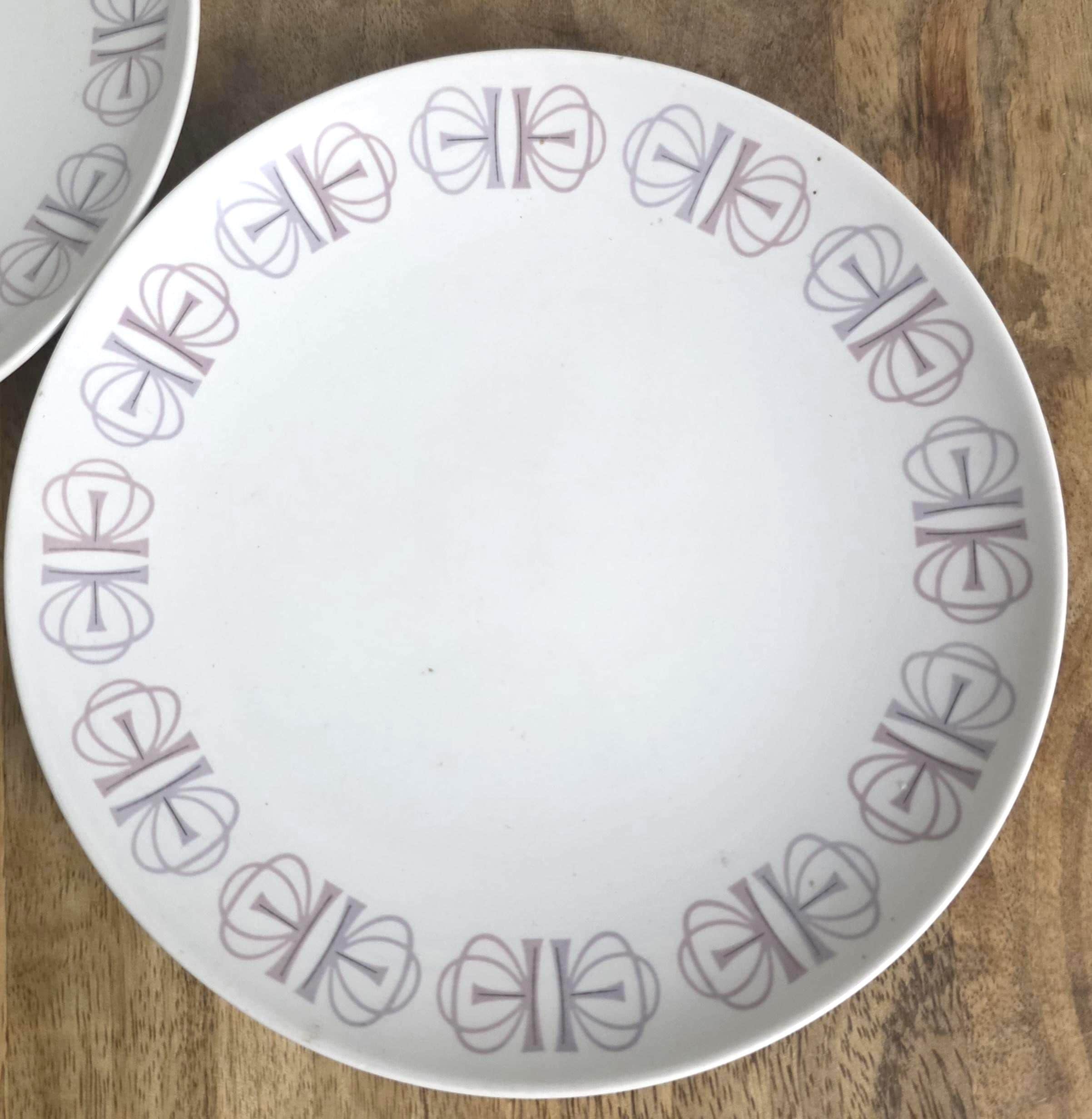 Vintage Franciscan Merry-Go-Round Dessert Plates - Thumbnail 3