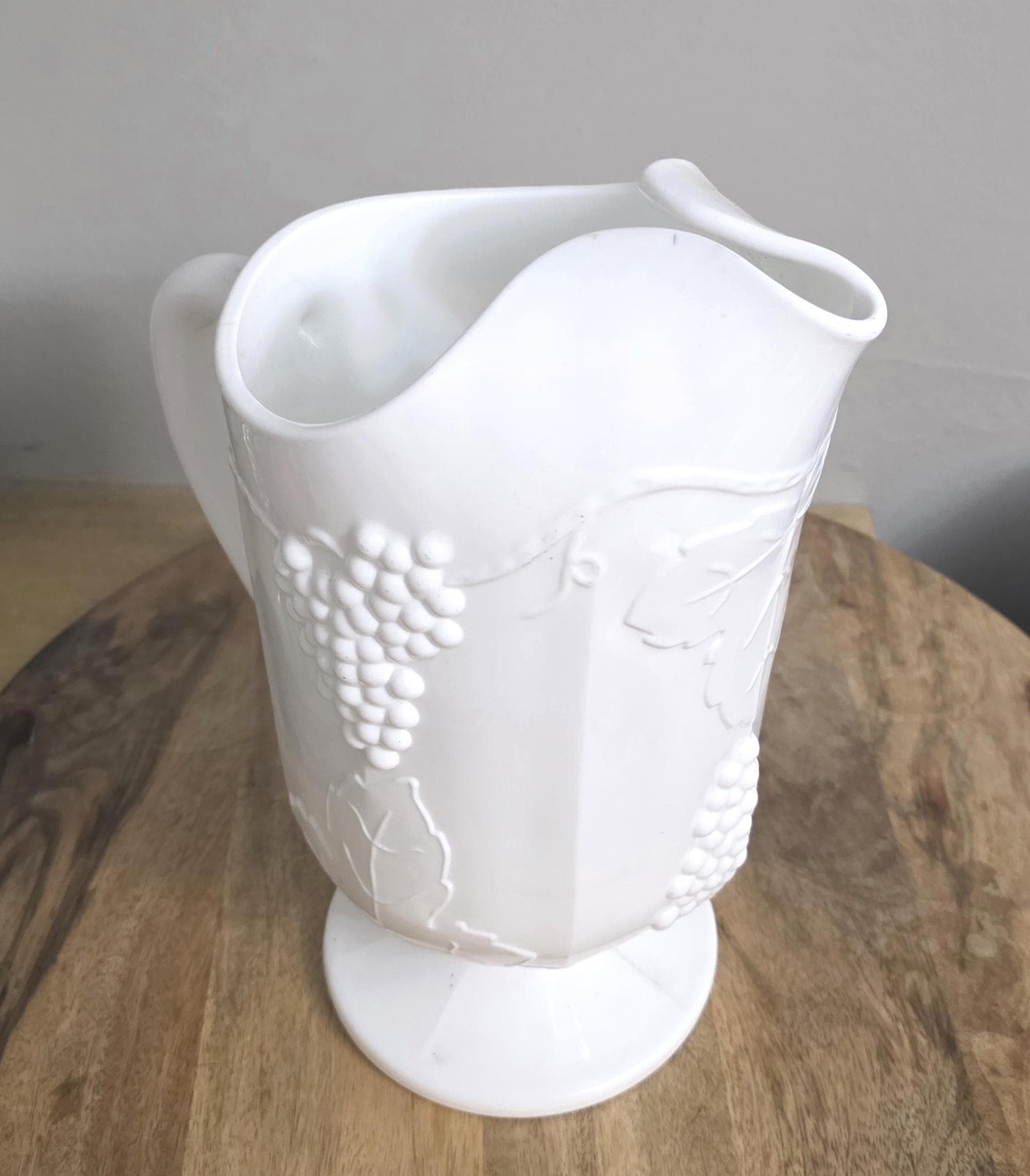 Vintage Milk Glass Grape Vine Patteen Pitcher - Thumbnail 5