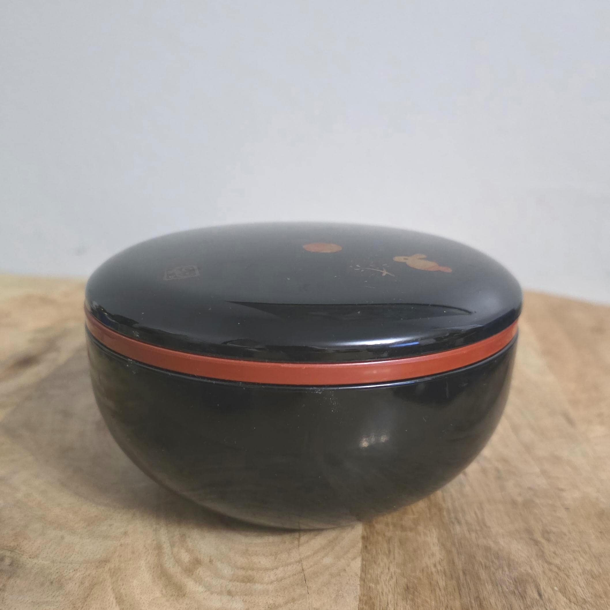 Vintage Yamanaka Black Lacquer Japanese Powder Dish