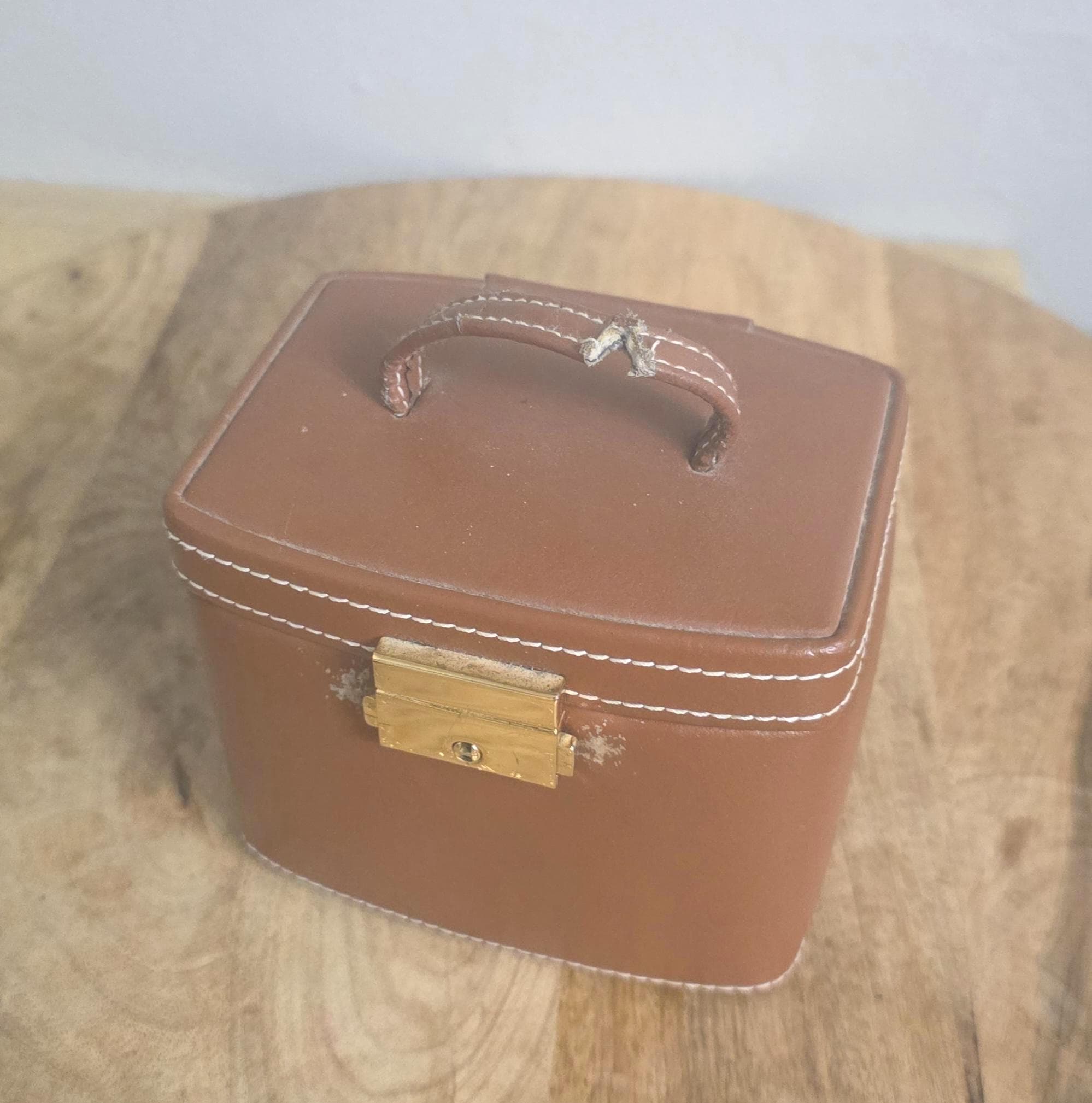 Vintage San Francisco Music Box Company Luggage Case - Plays Fur Elise - Thumbnail 2