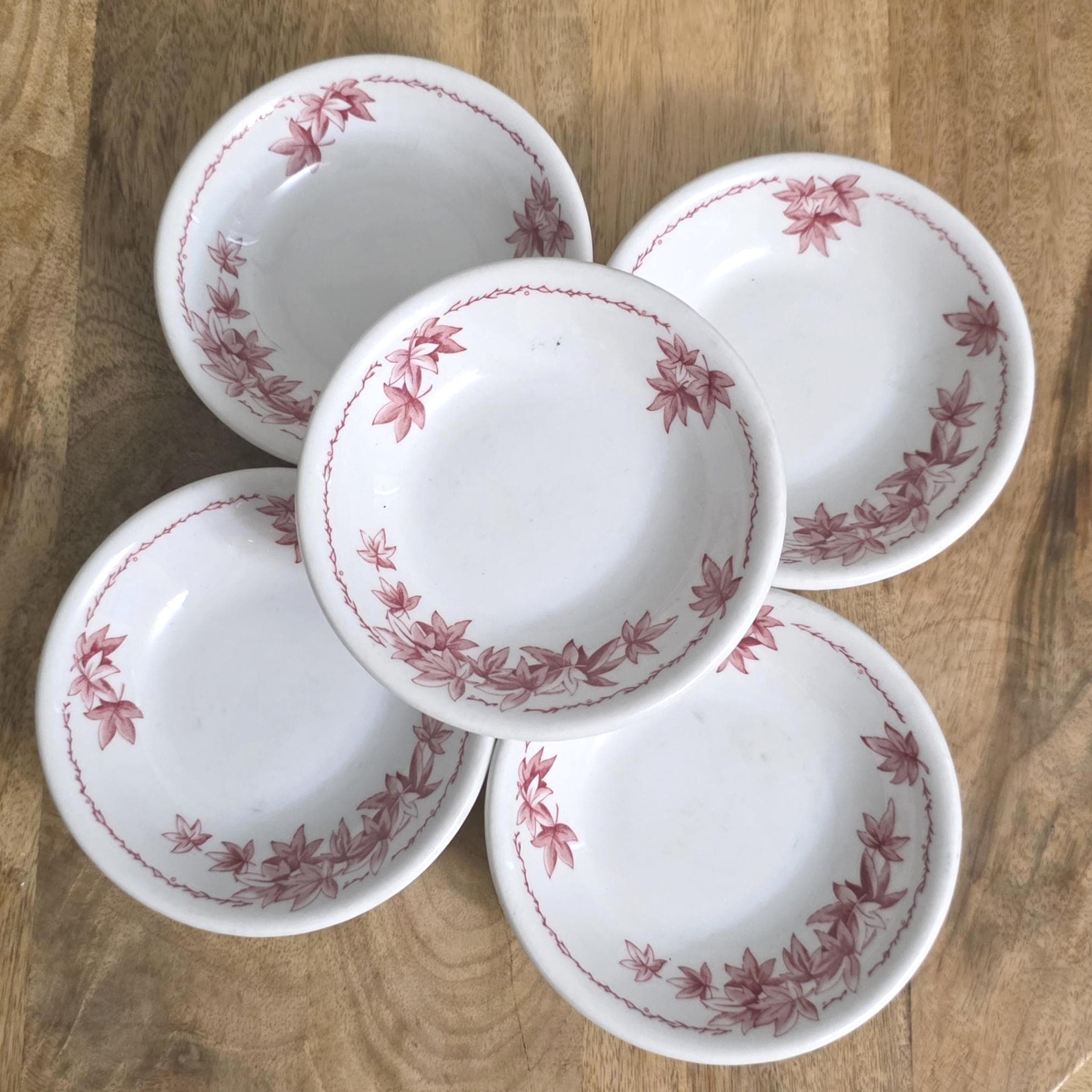 Vintage Red Leaf Pattern Restaurant Ware Berry Bowls - Thumbnail 2