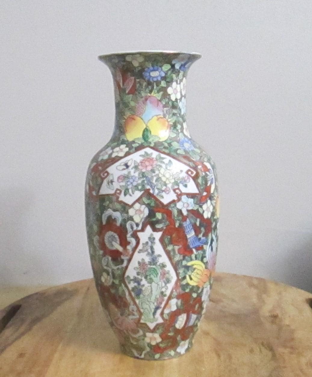 Vintage Chinese Export Enamel Vase - Thumbnail 2