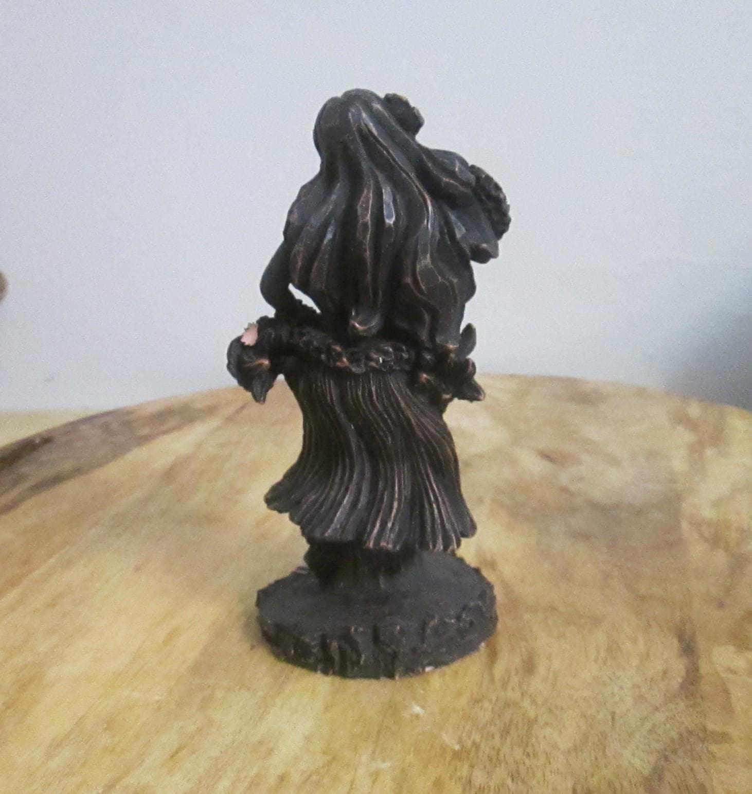 Vintage Hula Girl Hawaii Souvenir Figure - Thumbnail 2
