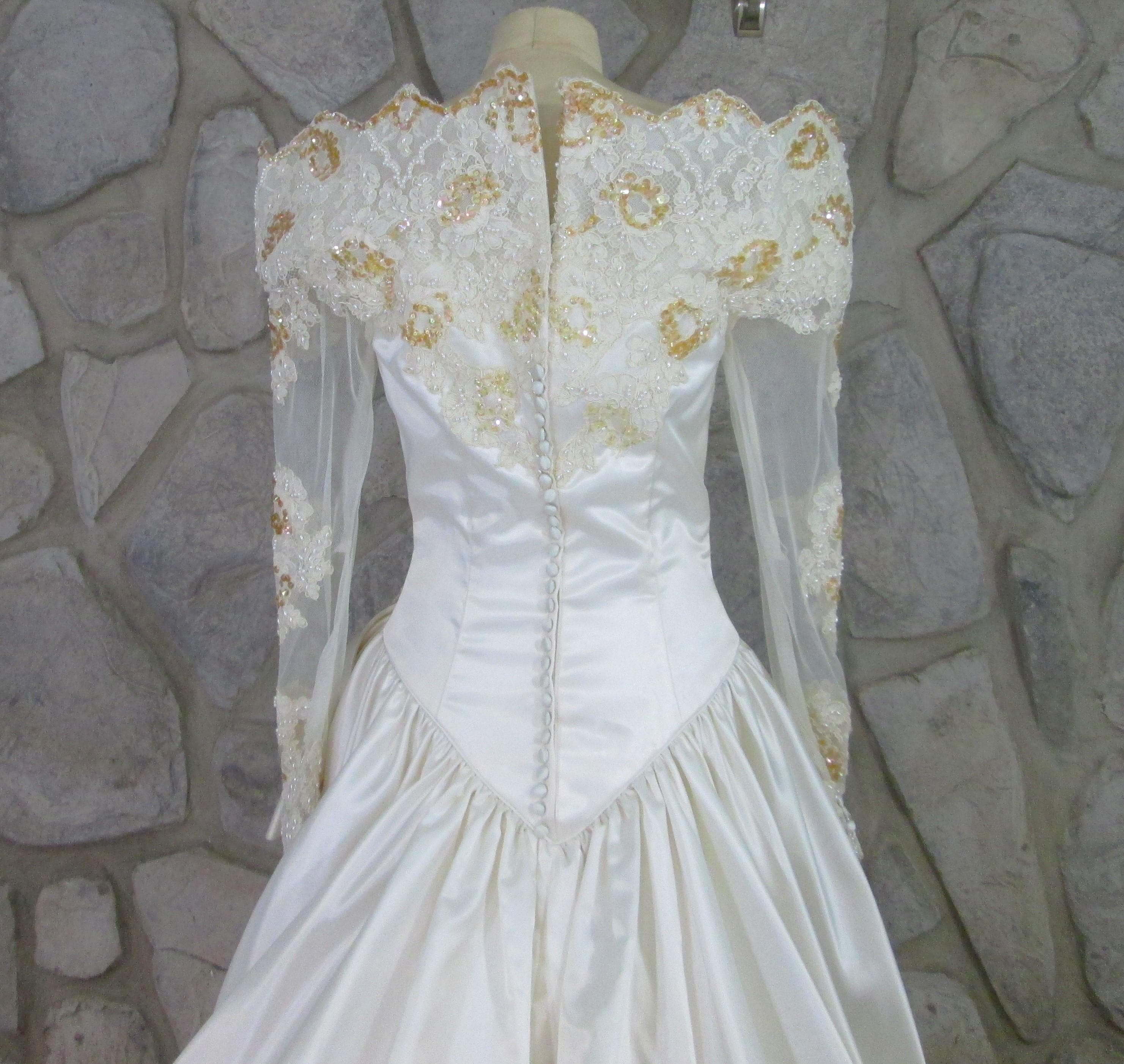 Vintage 1980's Renaissance Style Wedding Dress - Thumbnail 4