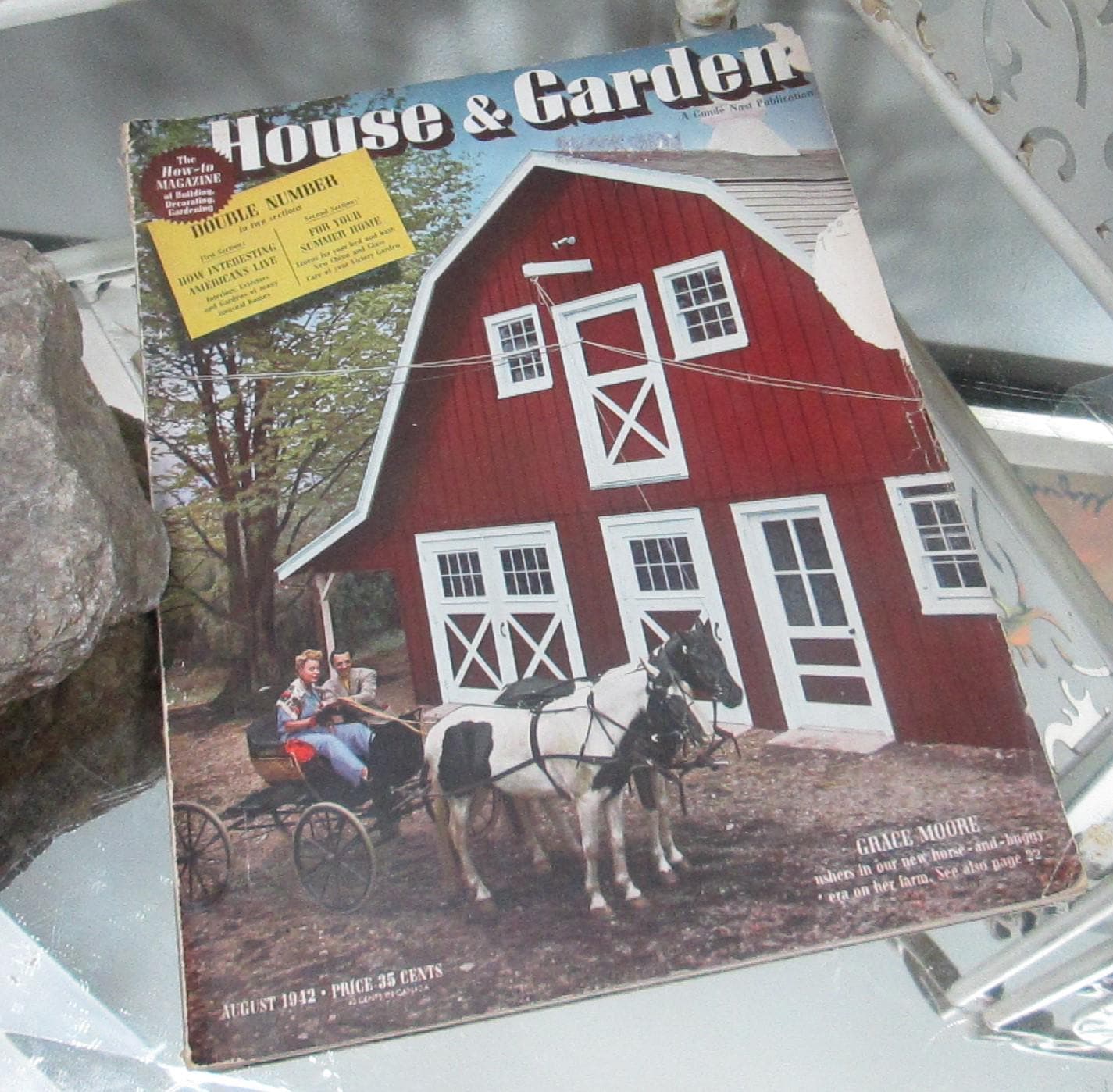 Vintage House & Garden Magazine, August 1942, Hitchcock, Brian Aherne, Joan Fontaine