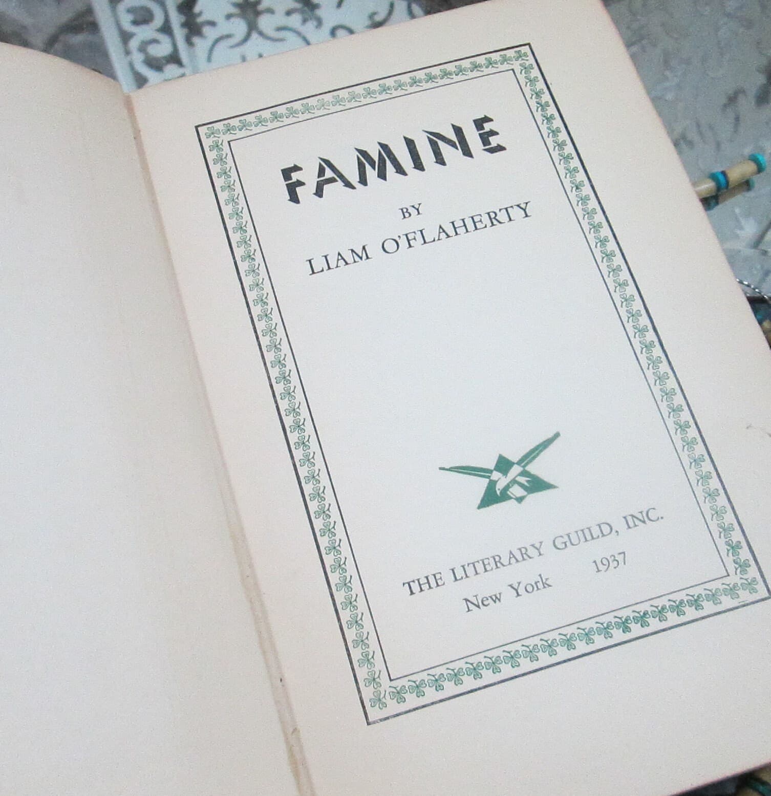 Vintage Edition Famine by Liam O'Flaherty, 1937 - Thumbnail 4
