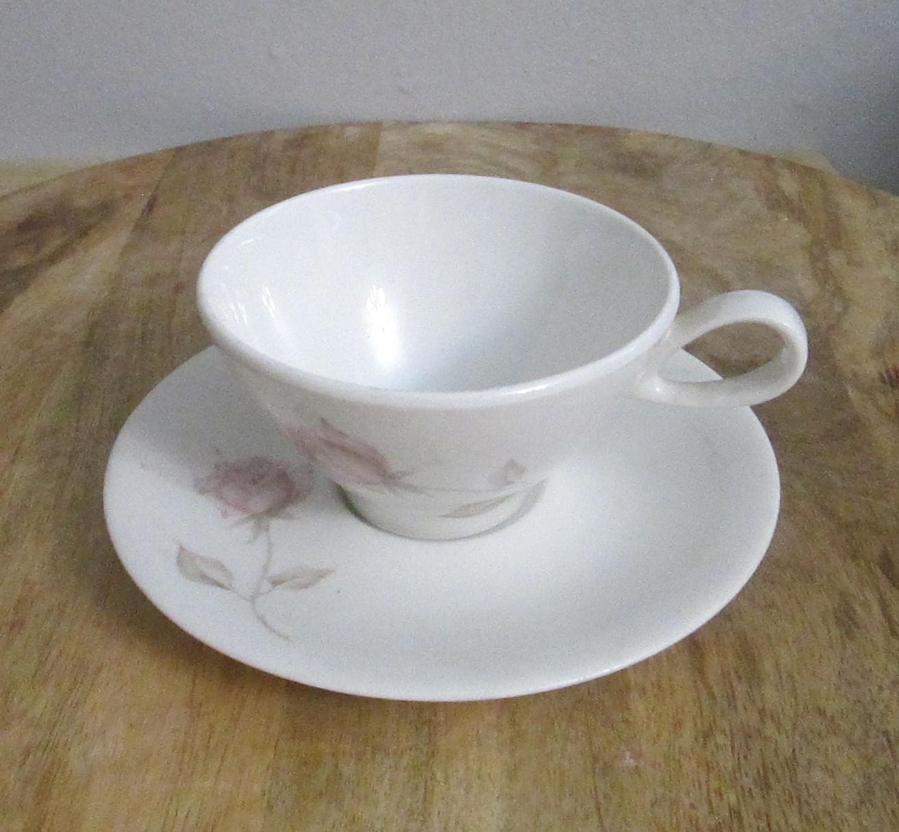 Ben Siebel for Iroquis China Rosebud Cup and Saucer - Thumbnail 2