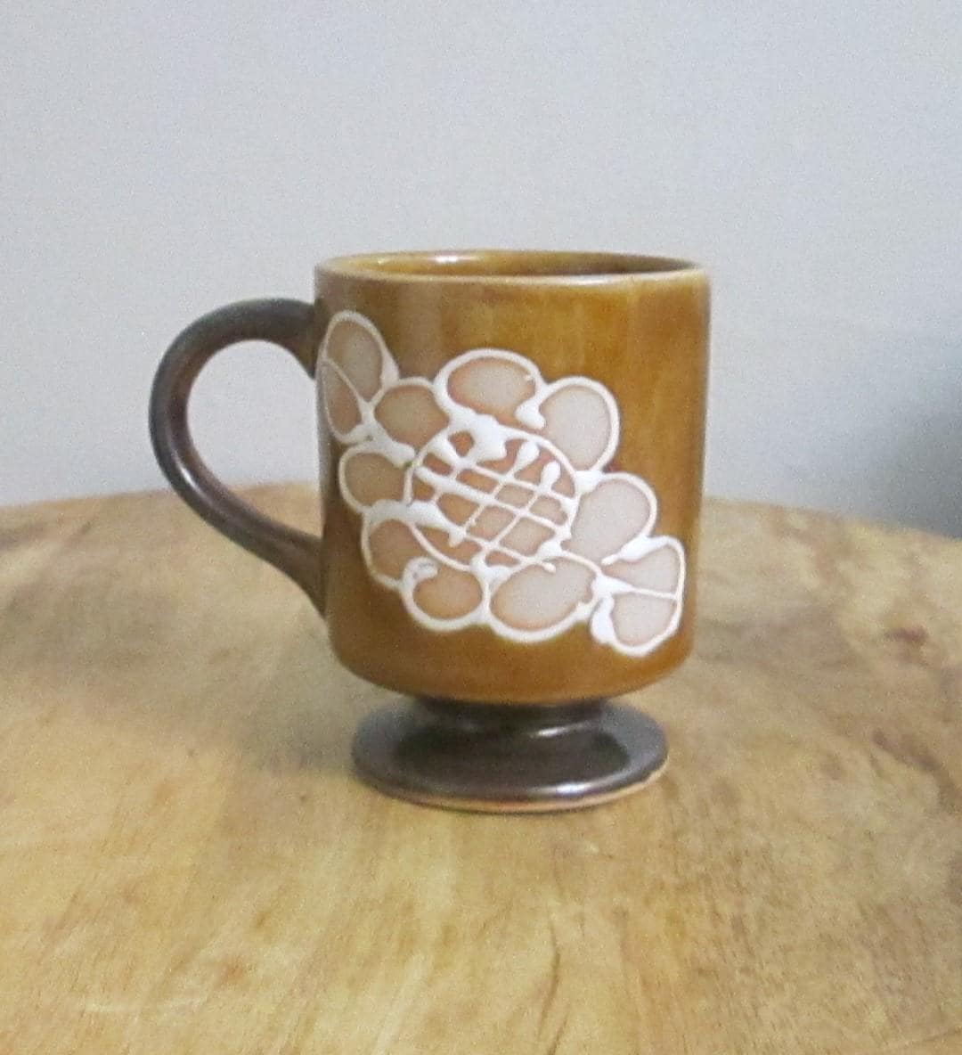 Vintage Brown Glaze Stoneware Pottery Mug with Floral Design - Thumbnail 2