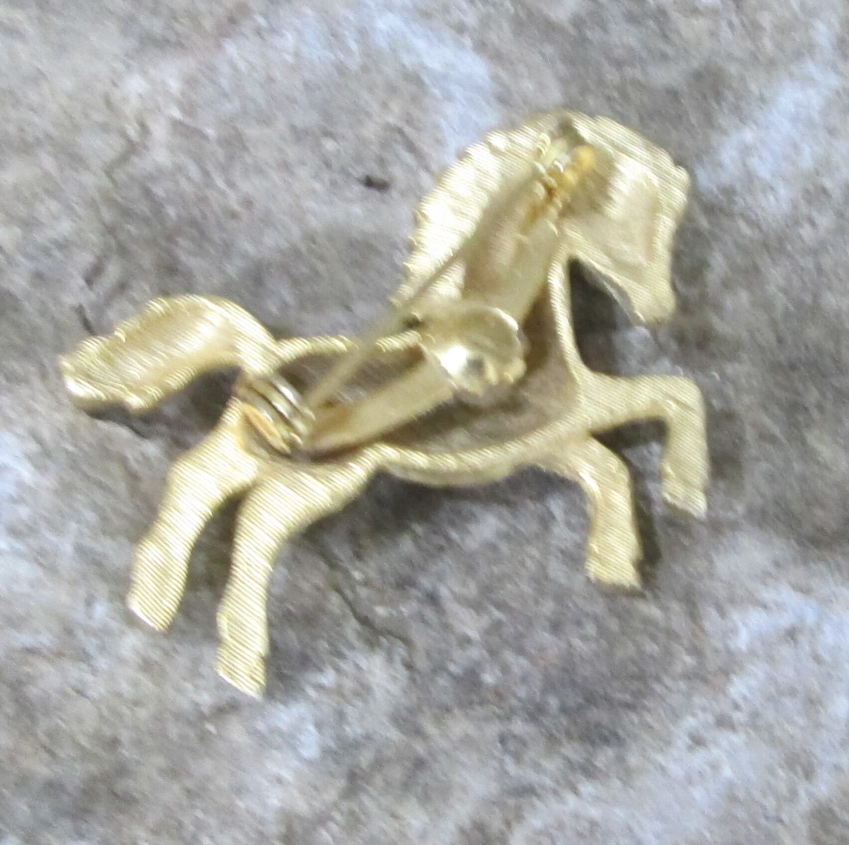 Vintage Gold Tone Horse Brooch - Thumbnail 2