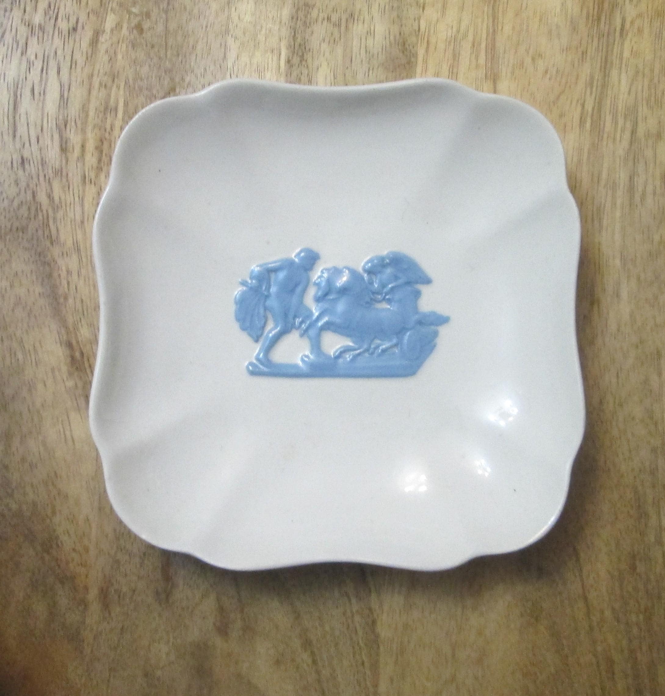 Wedgwood Queen's Ware Blue and White Pin Tray