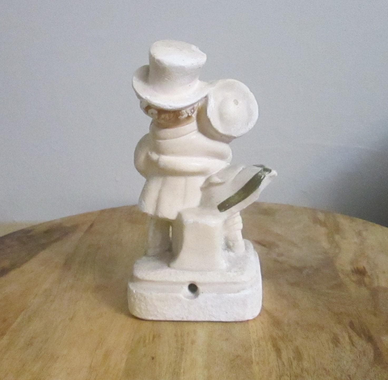 Vintage Carnival Prize Chalkware Bride and Groom - Thumbnail 2