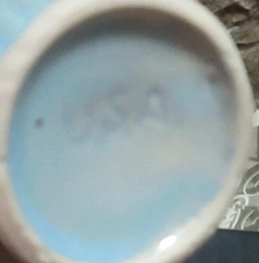 Vintage USA Pottery Blue Vase - Thumbnail 3