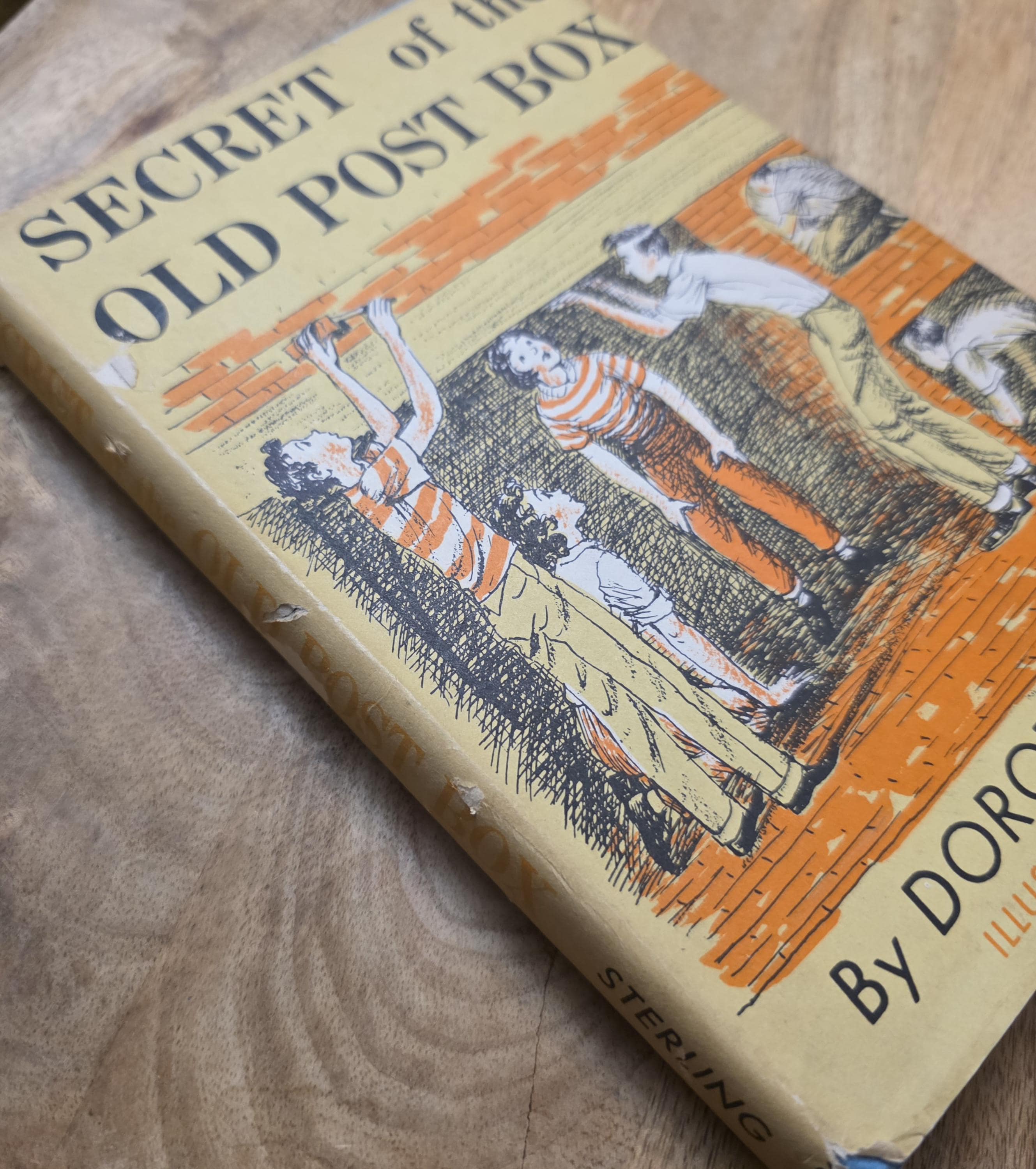 Vintage Book Secret of the Old Post Box by Dorothy Sterling, 1960 - Thumbnail 2