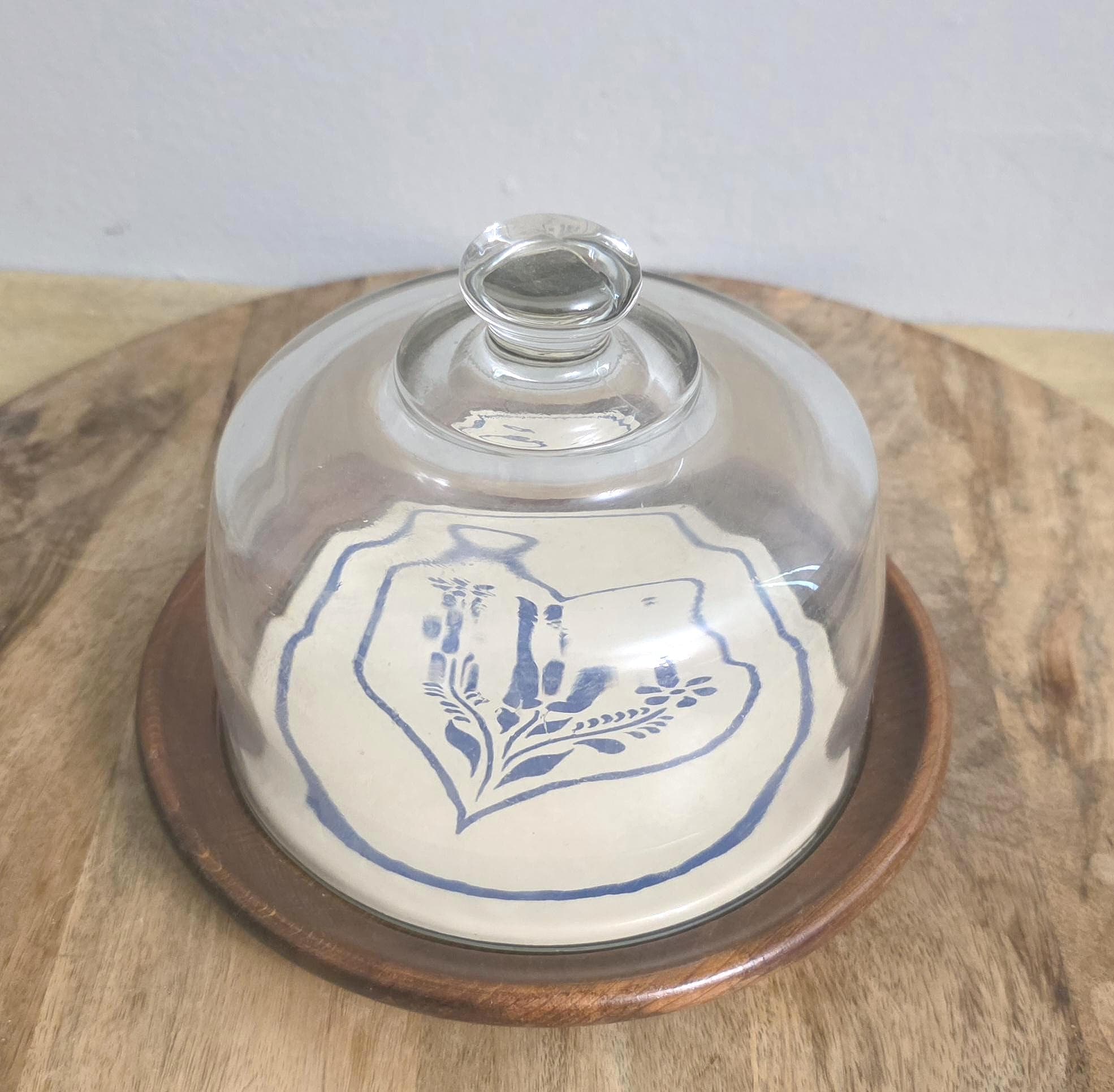 Wood and Glass Cheese Server with Heart Design Enamel Plate - Thumbnail 2
