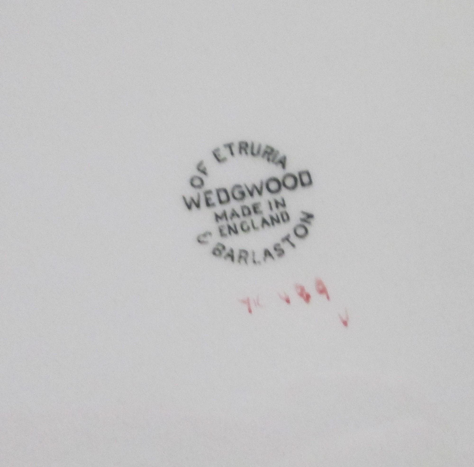 Vintage Wedgwood of Etruria Partridge in a Pear Tree Plate - Thumbnail 2