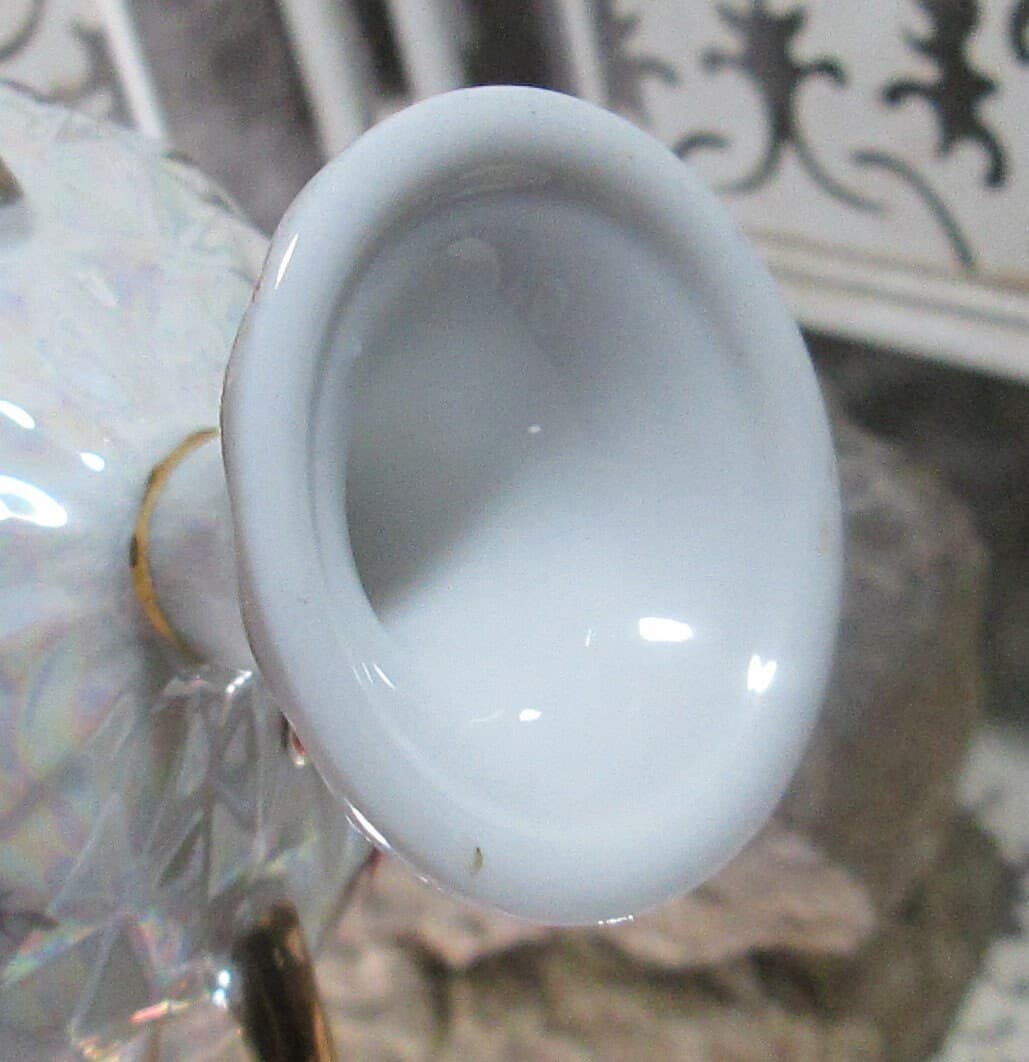 Vintage Porcelain Double Handled Rose Cup - Thumbnail 3