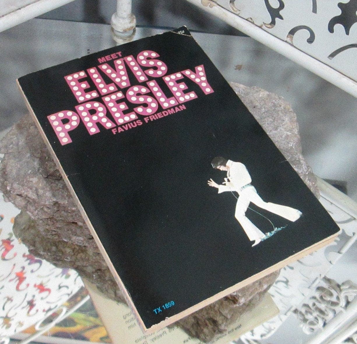 Vintage Paperback Meet Elvis Presley by Favious Friedman