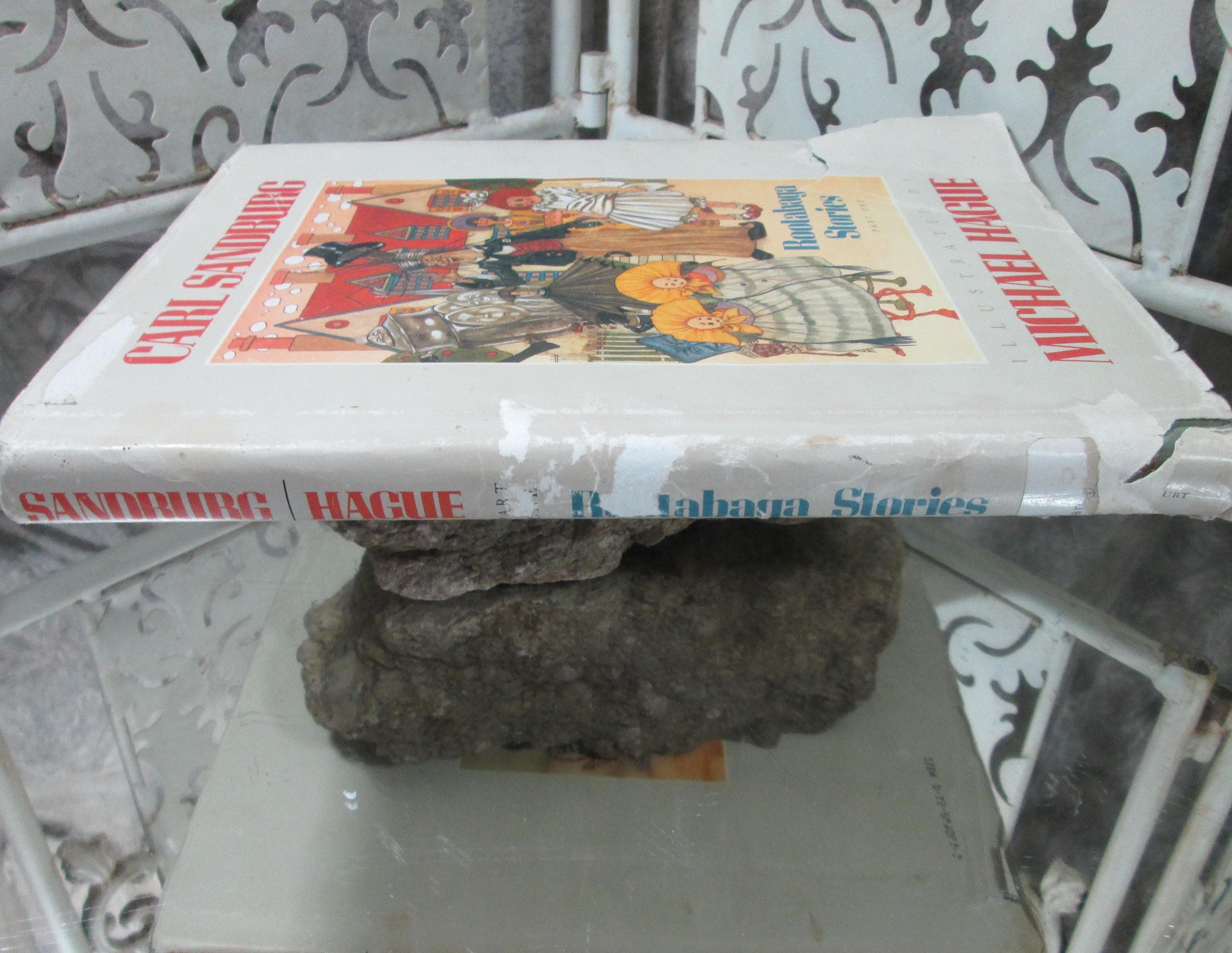Rootabaga Stories Part One by Carl Sandburg, Illustrated by Michael Hague, 1988 - Thumbnail 2
