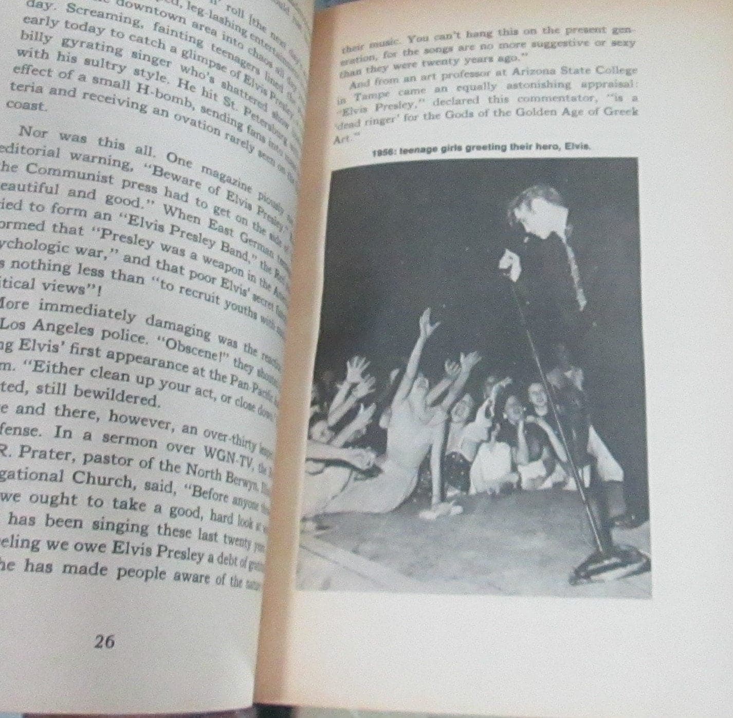 Vintage Paperback Meet Elvis Presley by Favious Friedman - Thumbnail 3