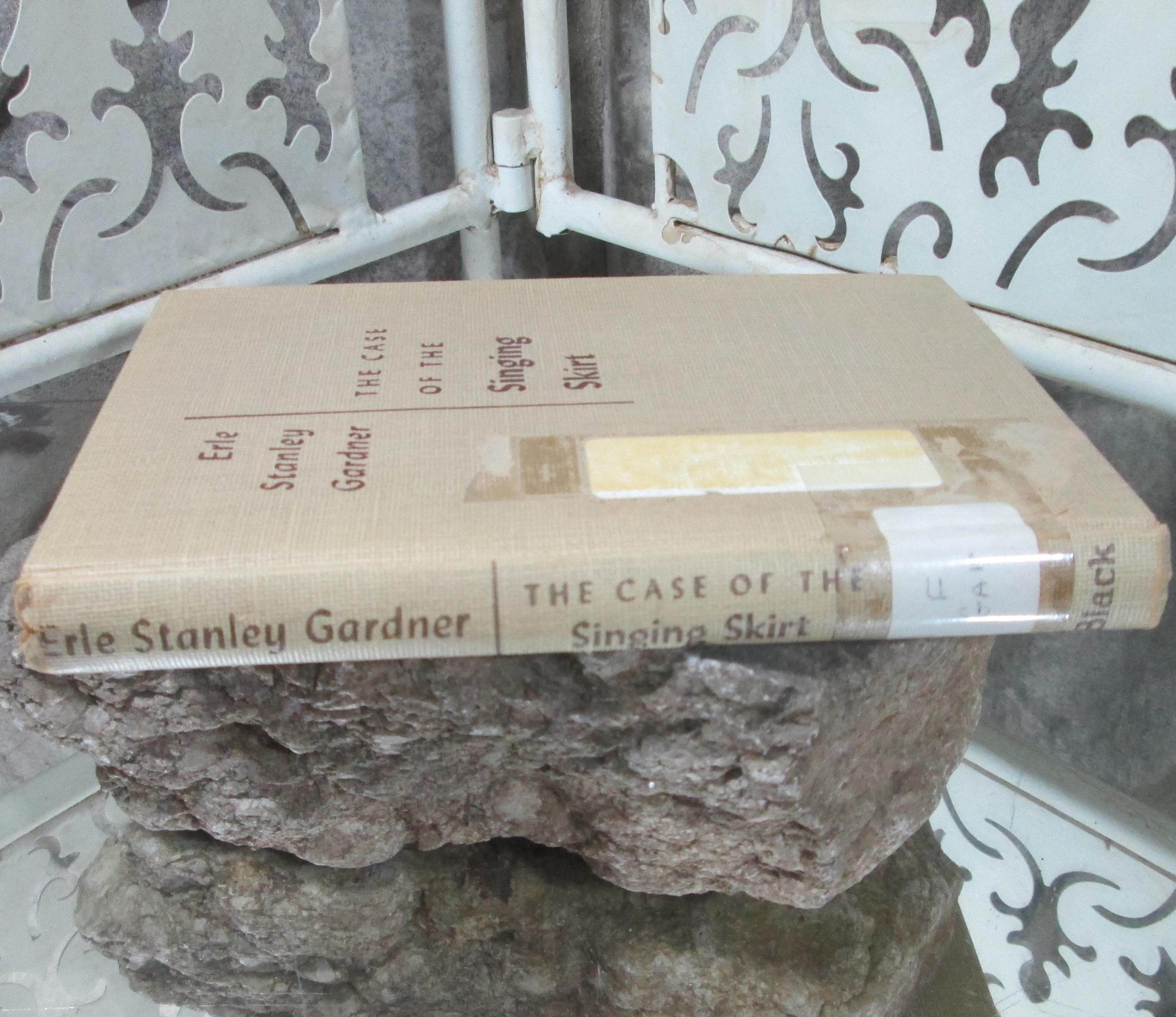 The Case of the Singing Skirt by Erle Stanley Gardner, 1959 - Thumbnail 2