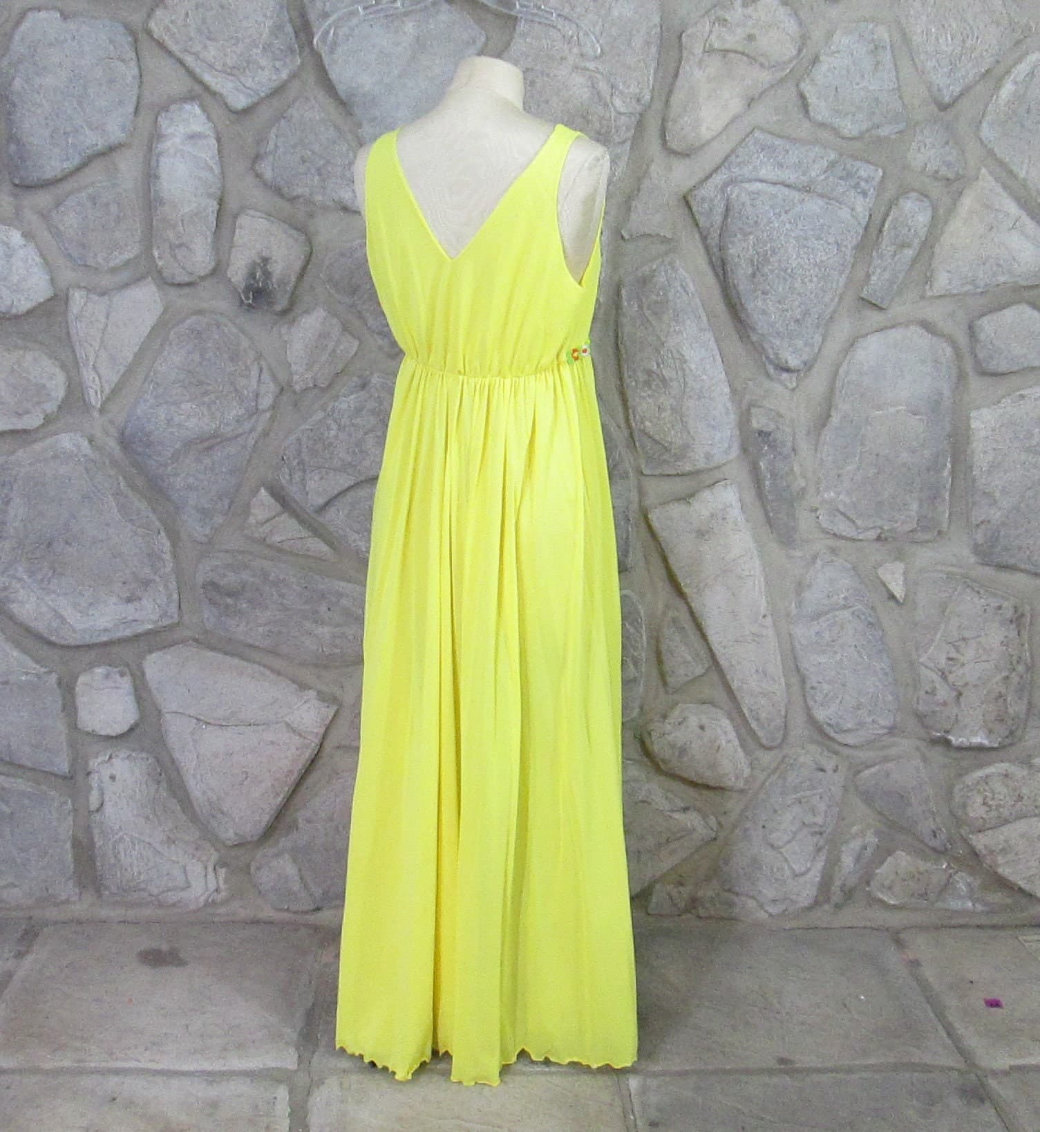Vintage 1970's Yellow Negligee Nightgown - Thumbnail 3